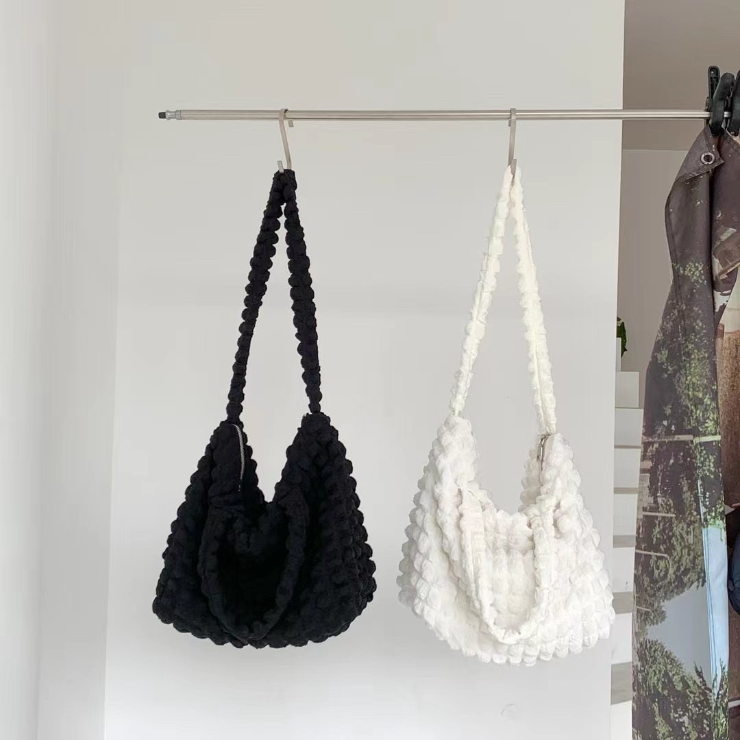 韓版大容量皺摺泡泡包/2色