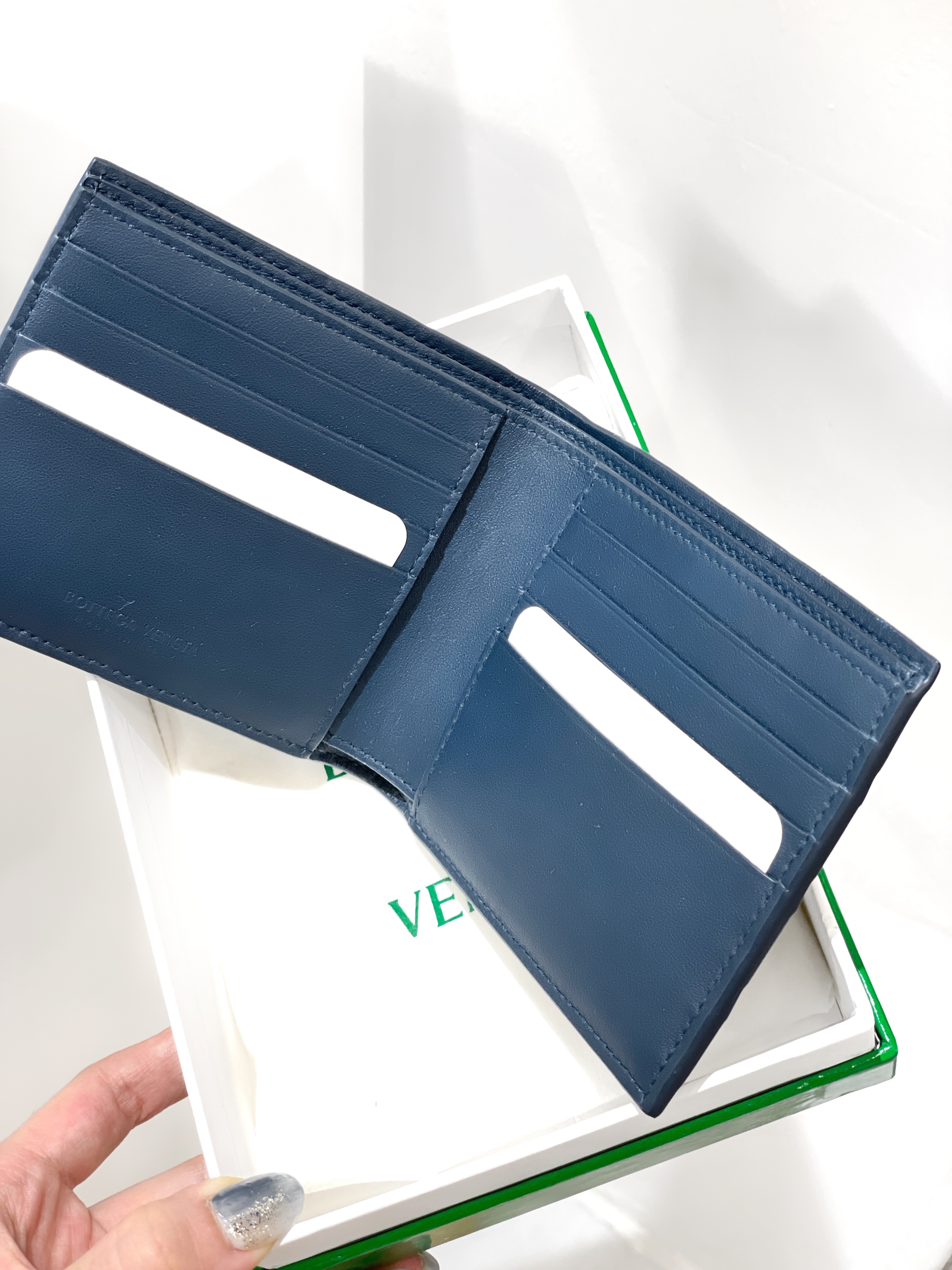 BV Bi-fold Wallet