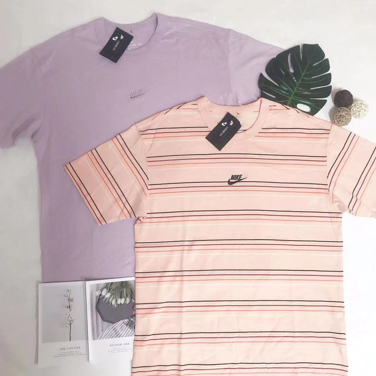 NIKE MIDDLE LOGO TEE