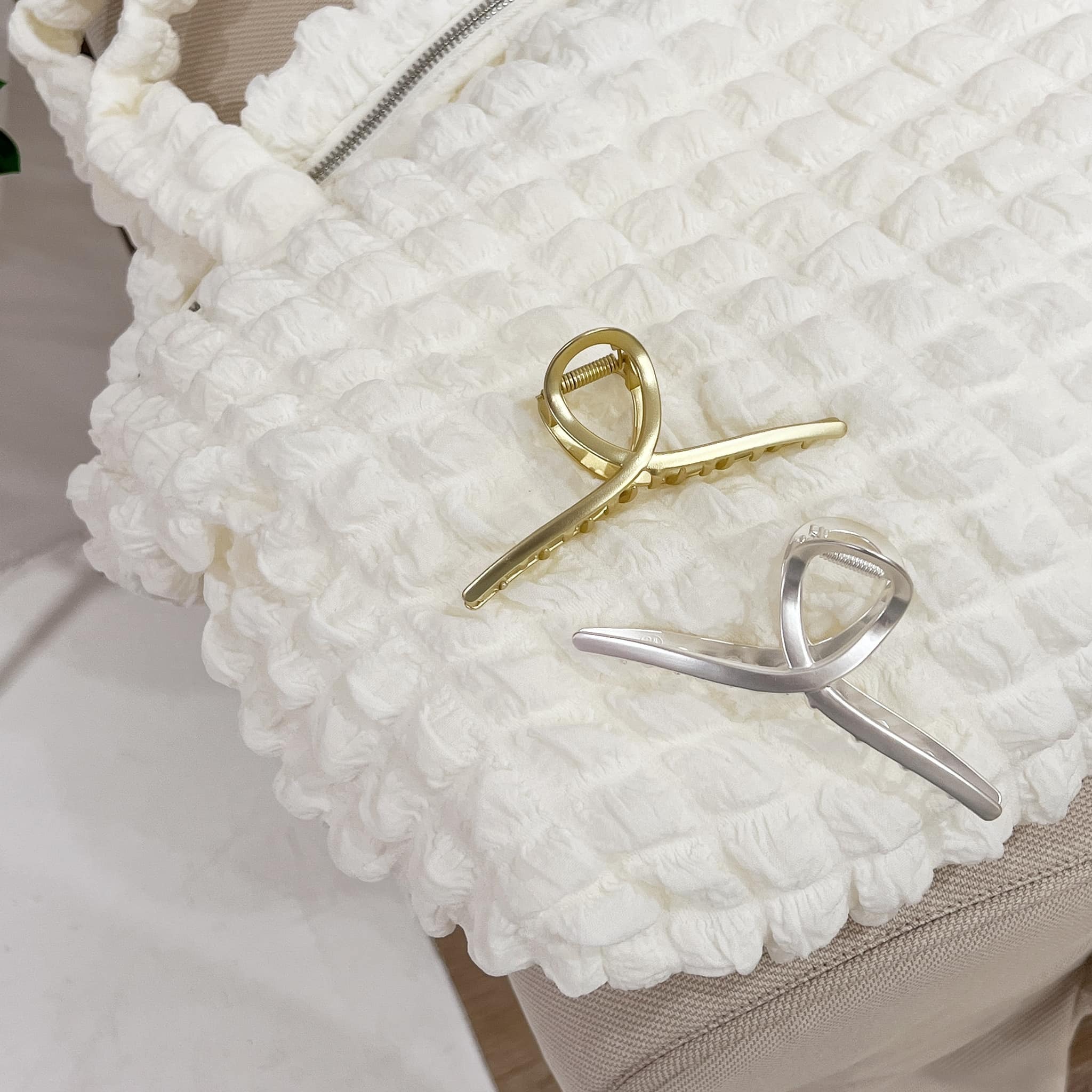 韓國霧感金屬鯊魚夾抓夾 兩色