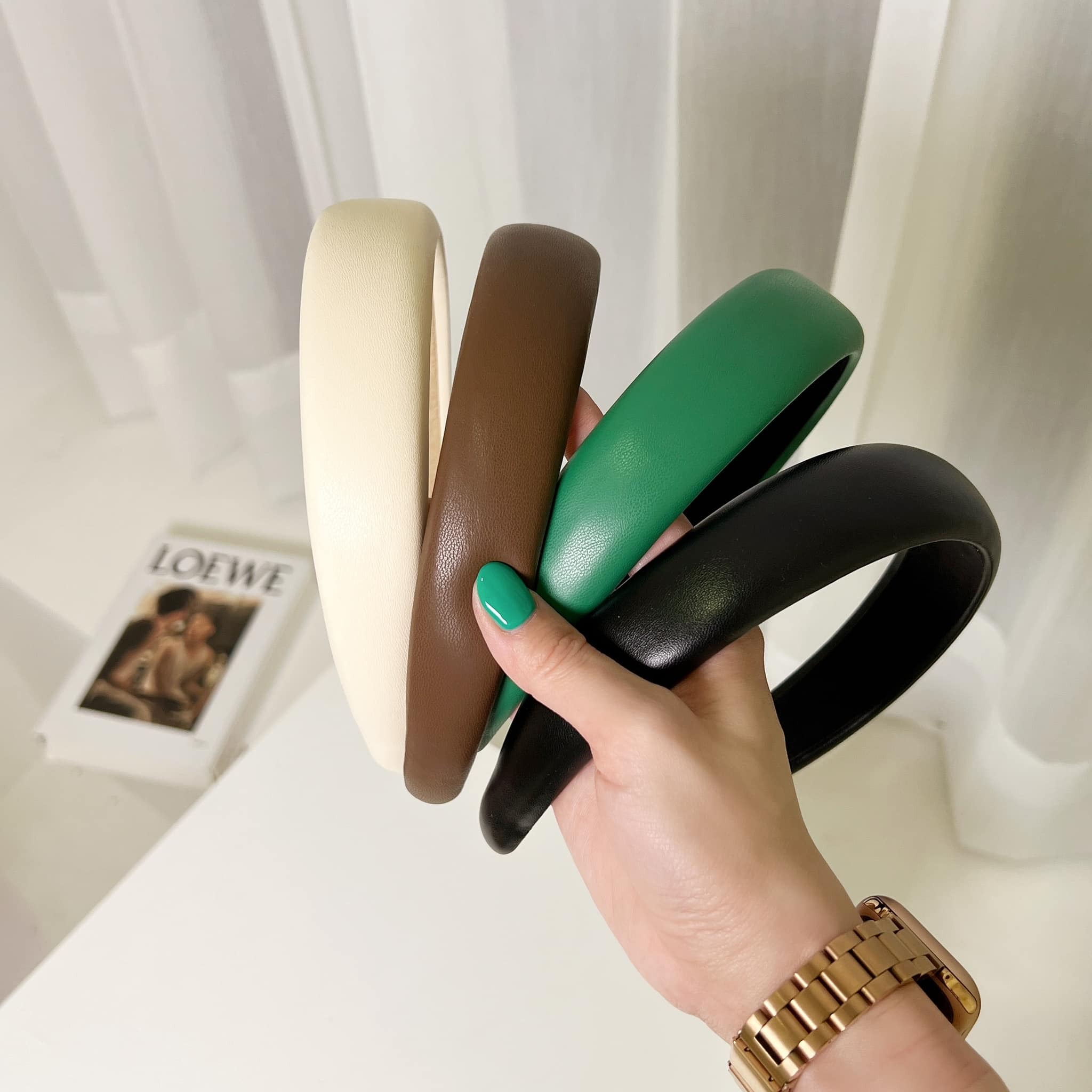 韓國東大門寬版皮質髮箍。四色