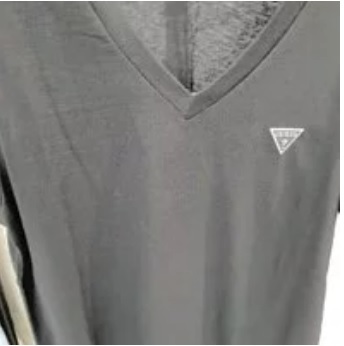 [S] GUESS UNISEX MINI TRIANGLE WAFFLE V-NECK SHORT SLEEVE T-SHIRT,BLACK, NM2K0363-BLK (SGU69)
