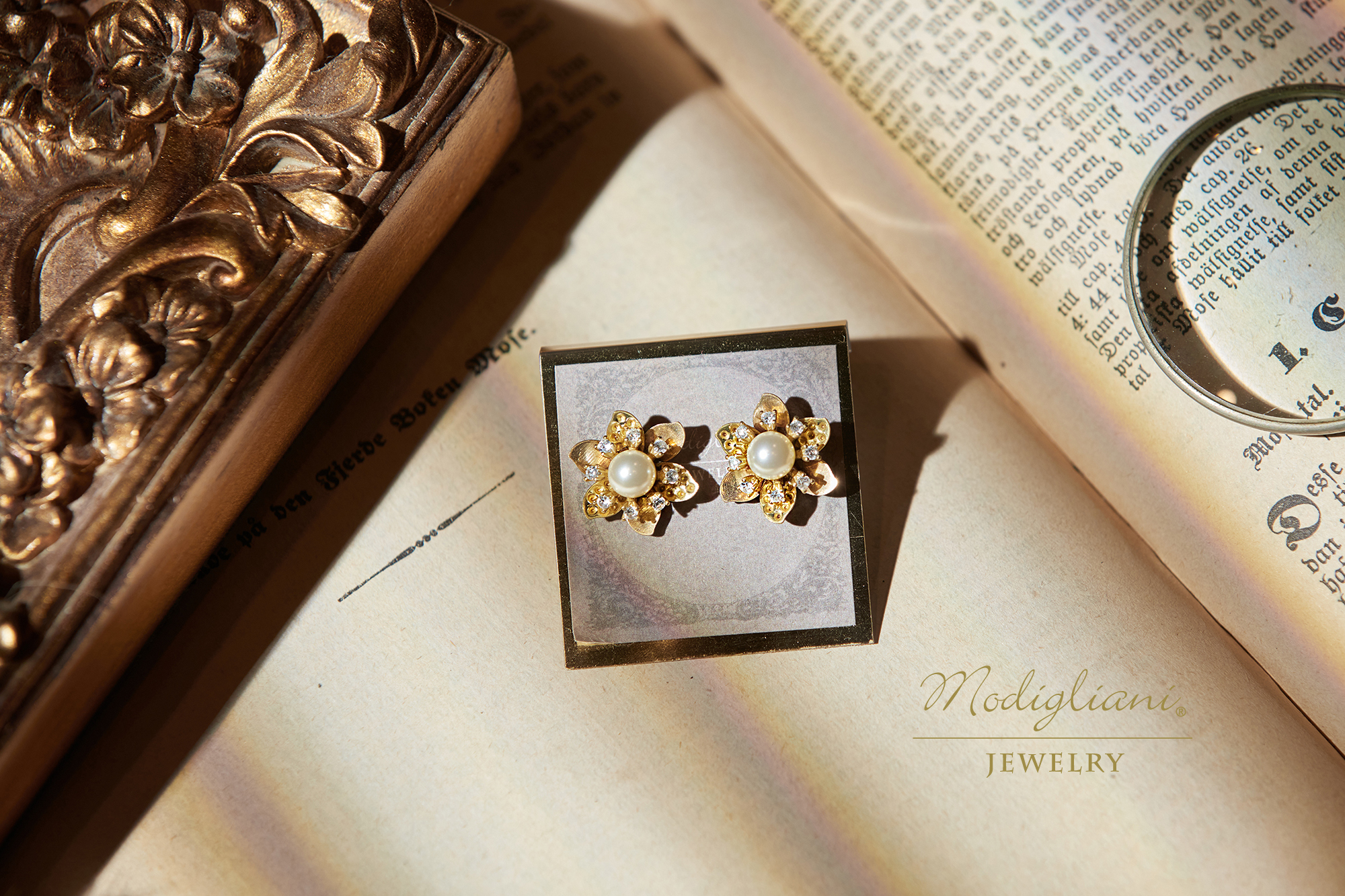 黃銅飾品,耳環,飾品,黃銅,鋯石,花草,氣質,小巧,施華洛世奇水晶珍珠