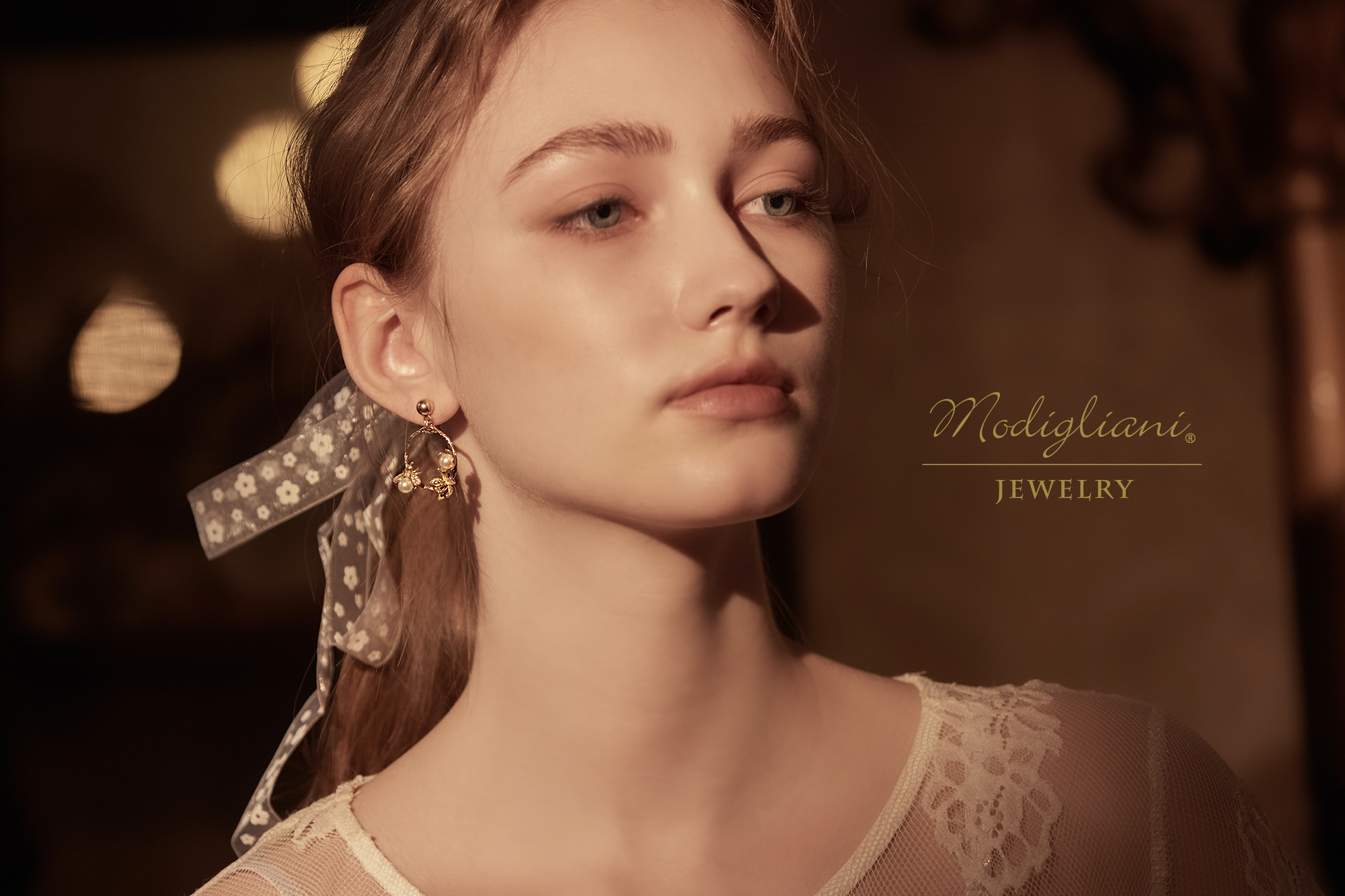 黃銅飾品,耳環,飾品,黃銅,鋯石,花草,氣質,蜜蜂,施華洛世奇水晶珍珠,精緻