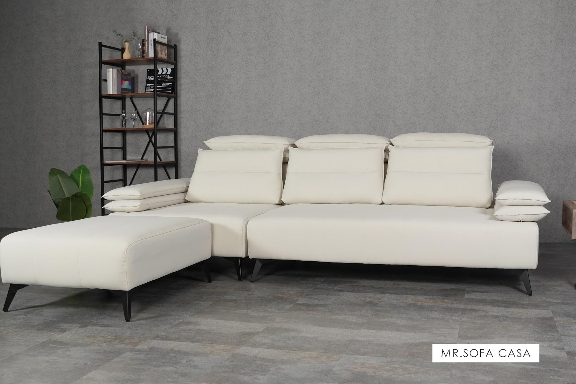 卡羅沙發頭枕與扶手都有雙層泡棉疊加