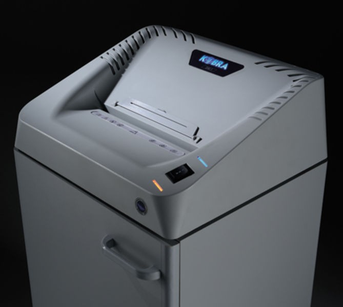 Kobra 260.1 S4 3.8mm 26 張/70g 3.8mm  條狀中型碎紙機 (意大利製造)