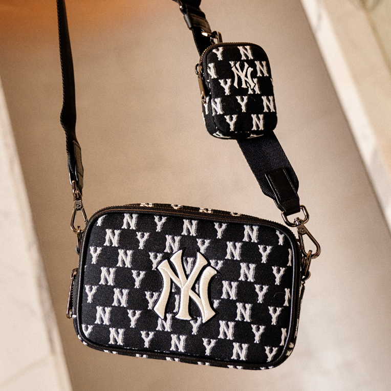 0019 - HÀNG CHÍNH HÃNG - TÚI ĐEO CHÉO MLB Jacquard Cross Bag New York – MỘC  SHOES