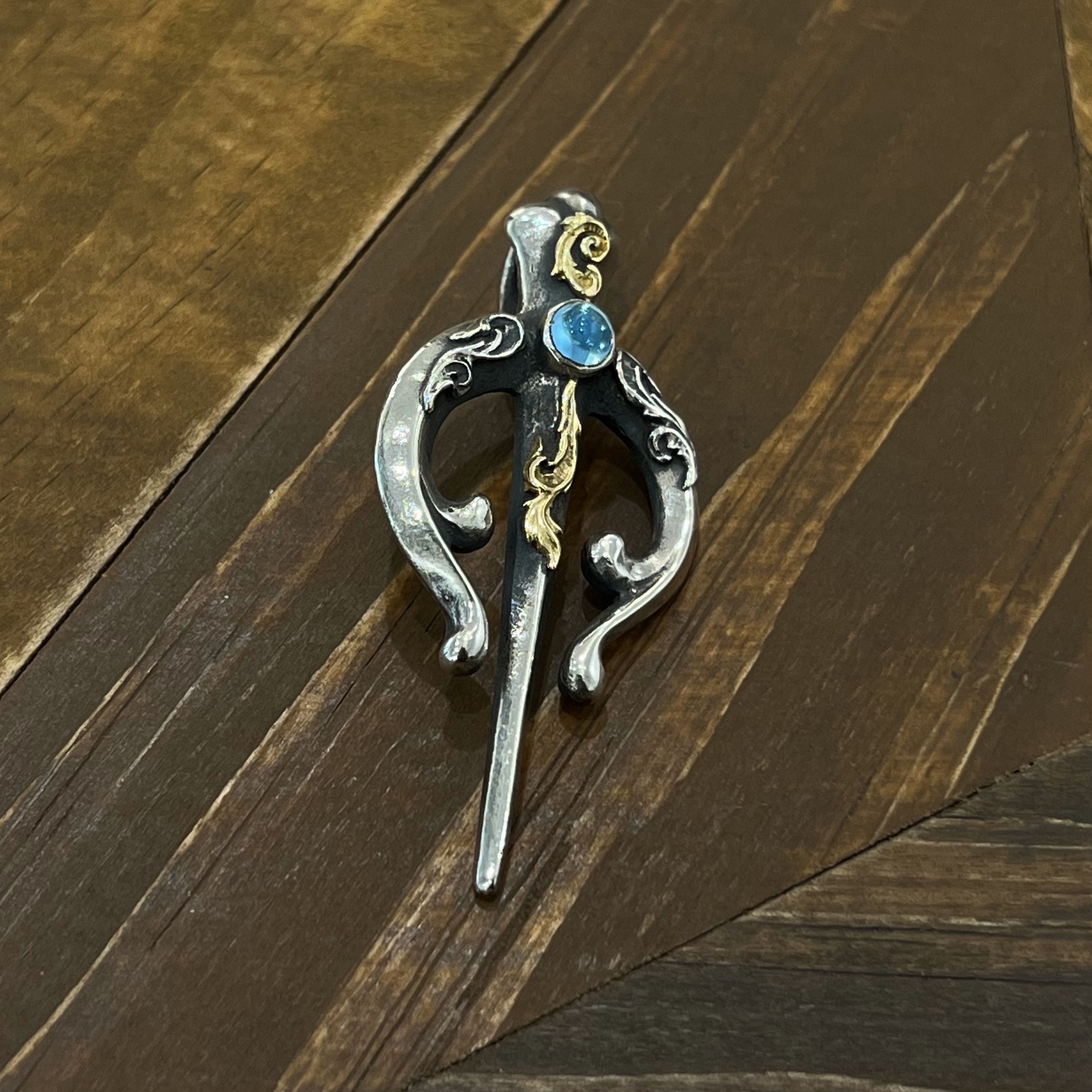 SE-424 Naja Blue Topaz