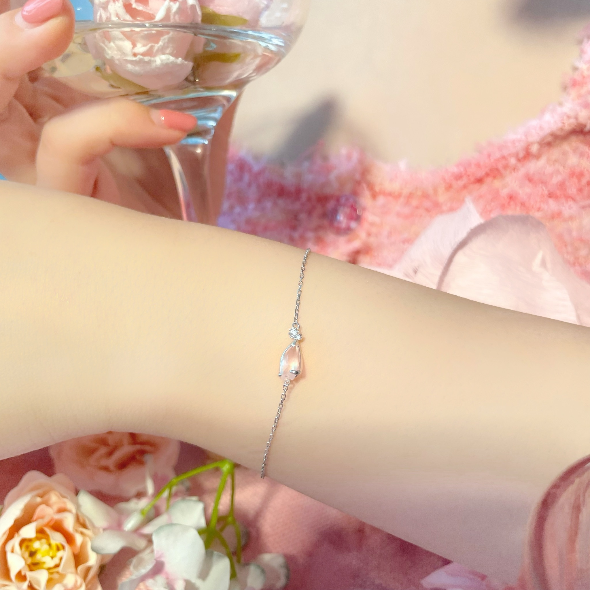 | 925 Silver・White Gold・Pink Quartz | Petal Of Sakura Bracelet | BR0621 |