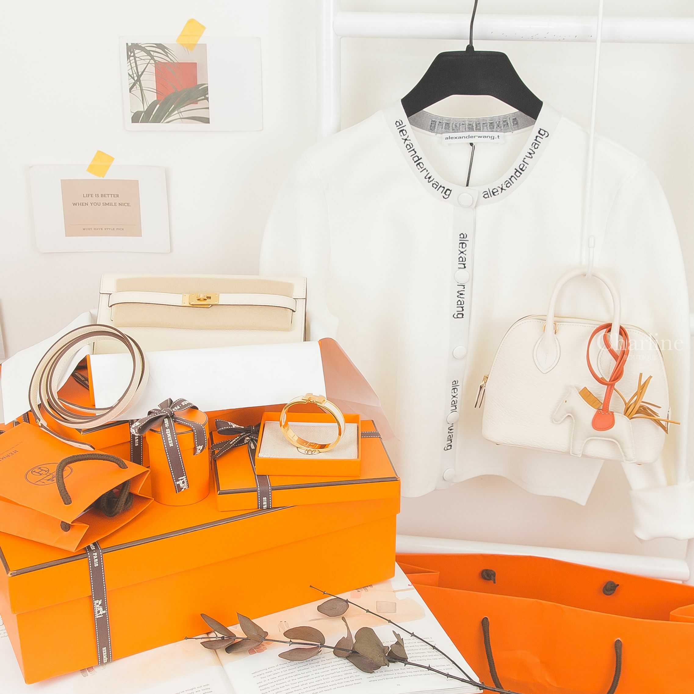 Hermès Bolide Mini I2 Nata 奶油白金釦,Hermès Kelly To Go I2/1Z 奶油白拼小雞黃內裡金釦,Hermès Horse Charm PM 奶昔白小型小馬吊飾-Charline Boutique 精品代購