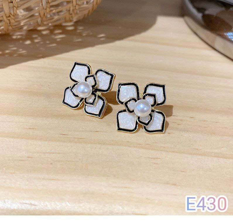 925银针 白色贝壳山茶花朵耳针