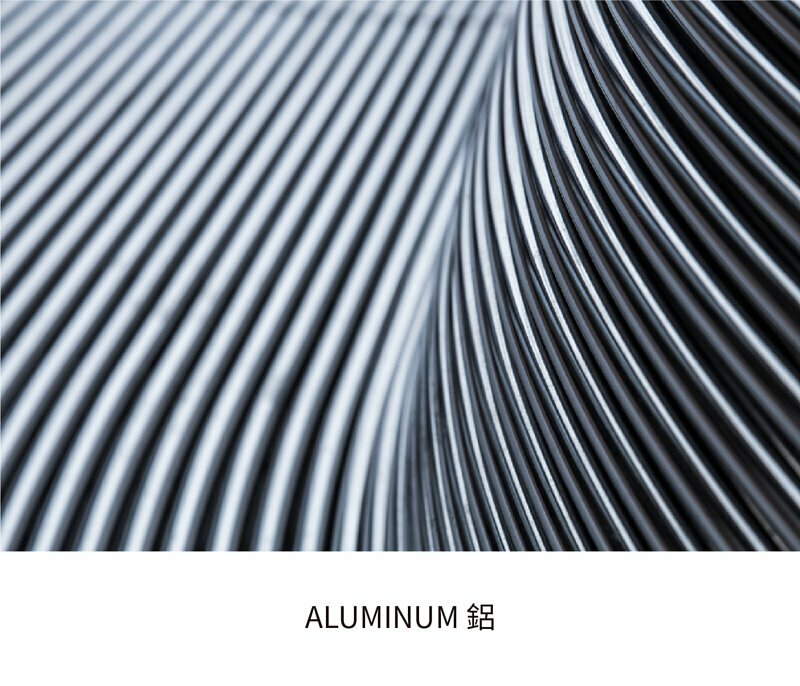 鋁合金骨架 抗褪色、生鏽和腐蝕；具有足夠厚度的鋁管堅固而穩定。