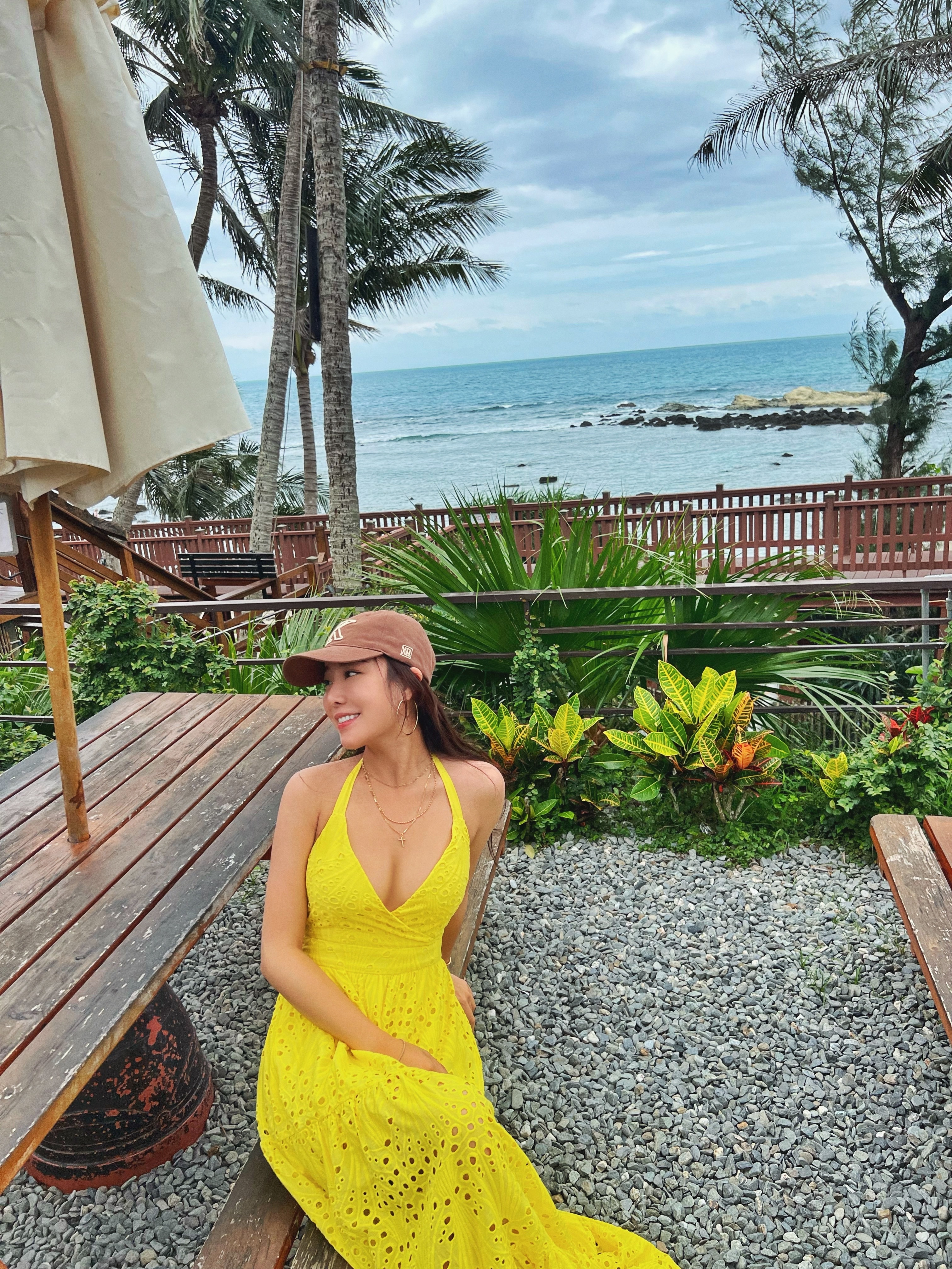 Cali Sunshine 加州陽光 繞脖綁帶長洋裝