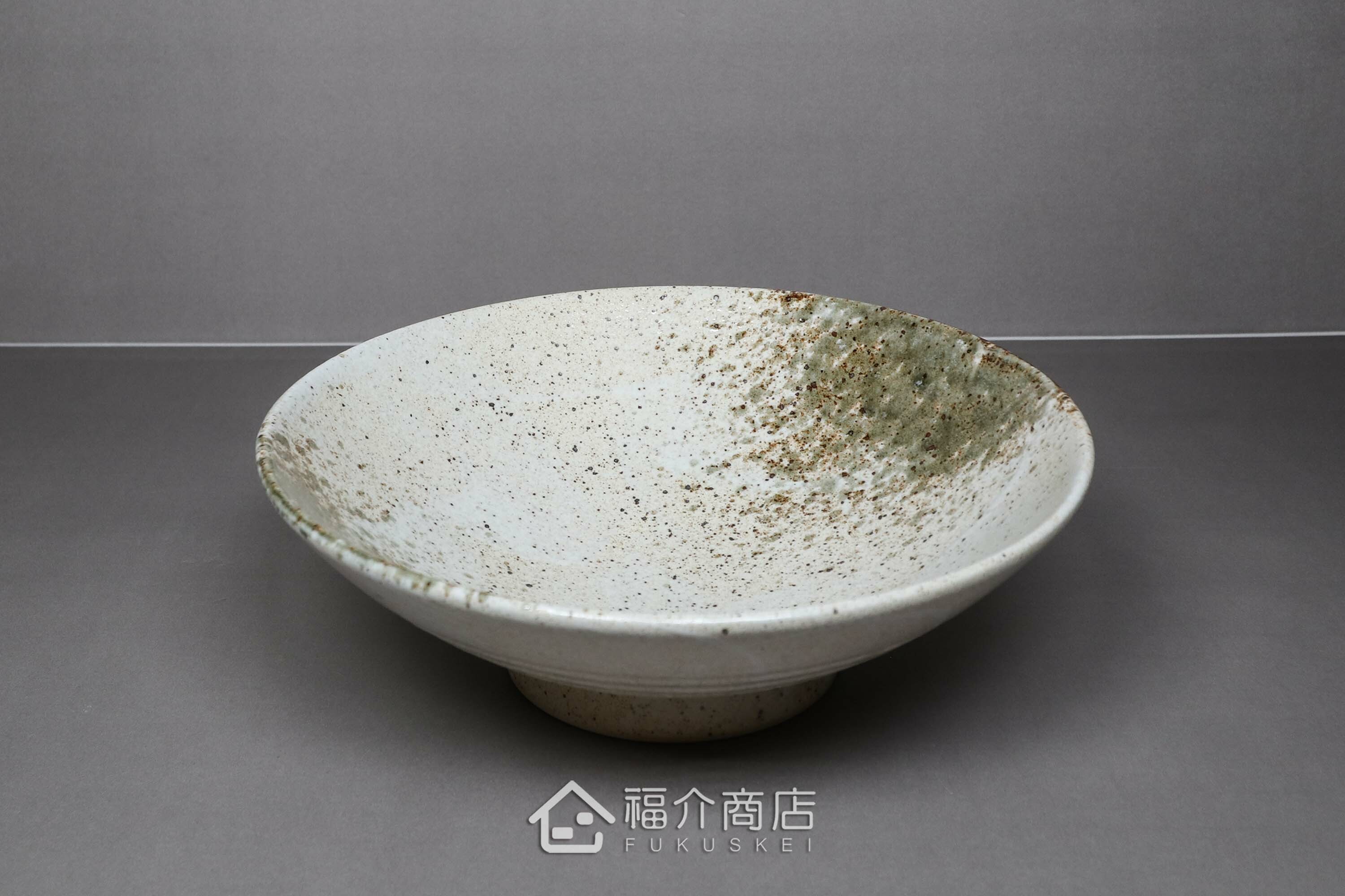 陶瓷材質的拉麵碗