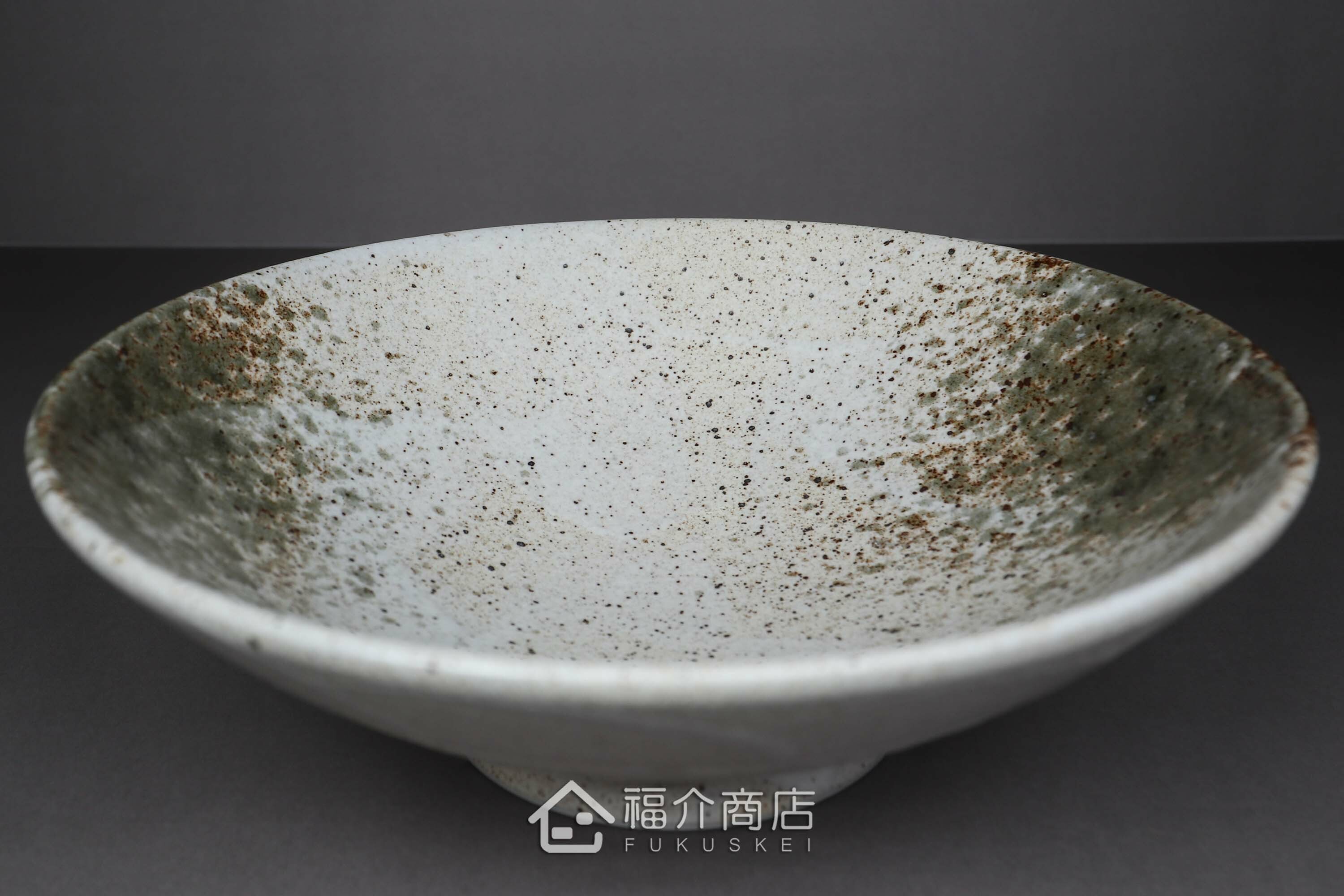 陶瓷材質的拉麵碗