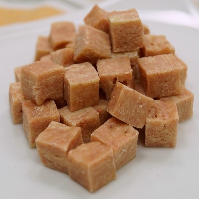 DoggyMan 雞肉小方塊 300g【$140 X 4 包】