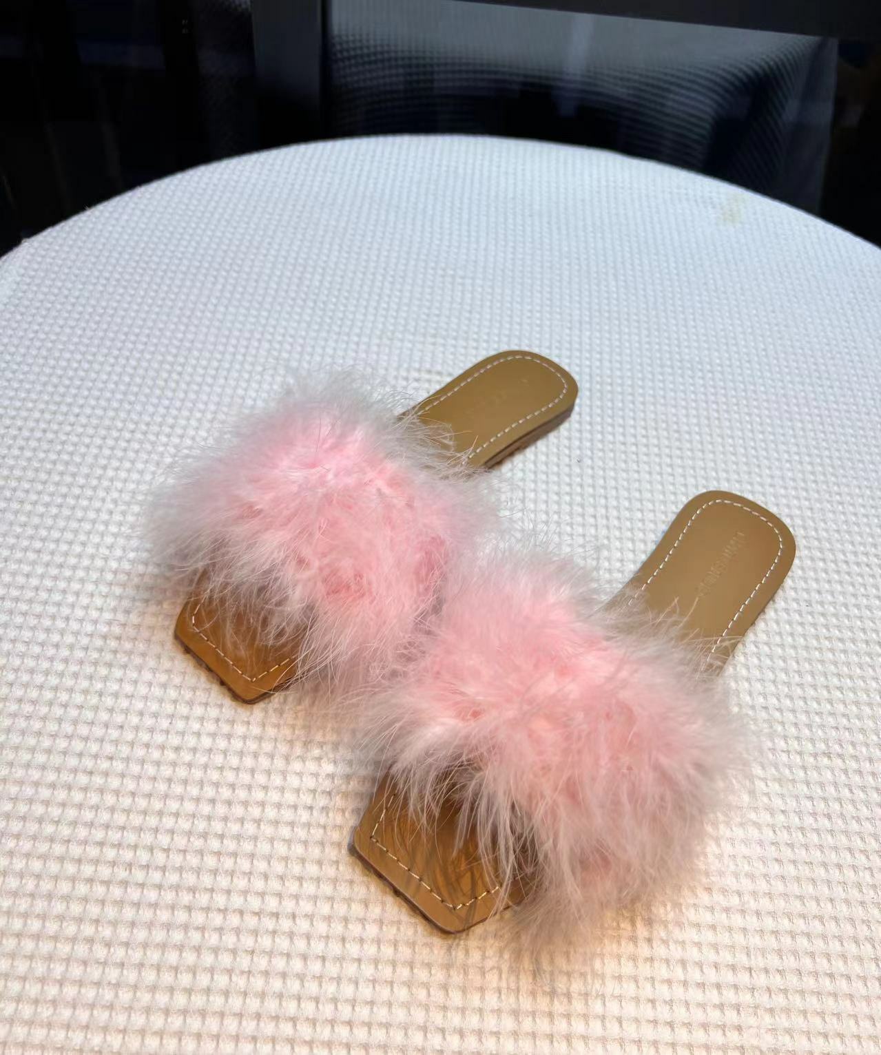 Furry Sandal (size 39)