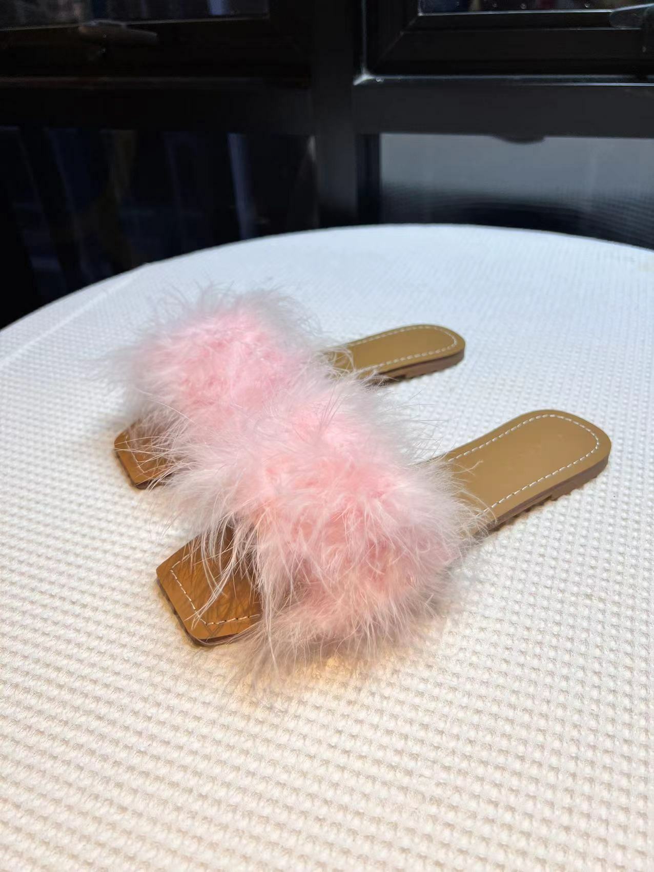 Furry Sandal (size 39)