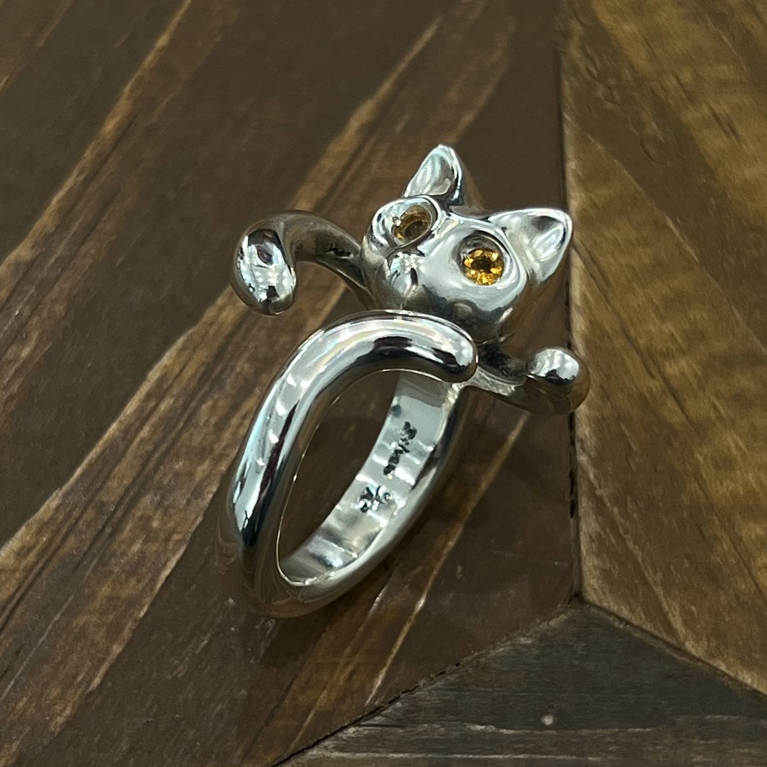 BBM キャット (Citrine Eyes)