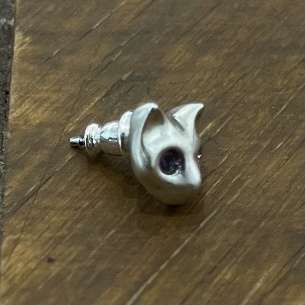 BBM 小耳にキャットピアス Amethyst