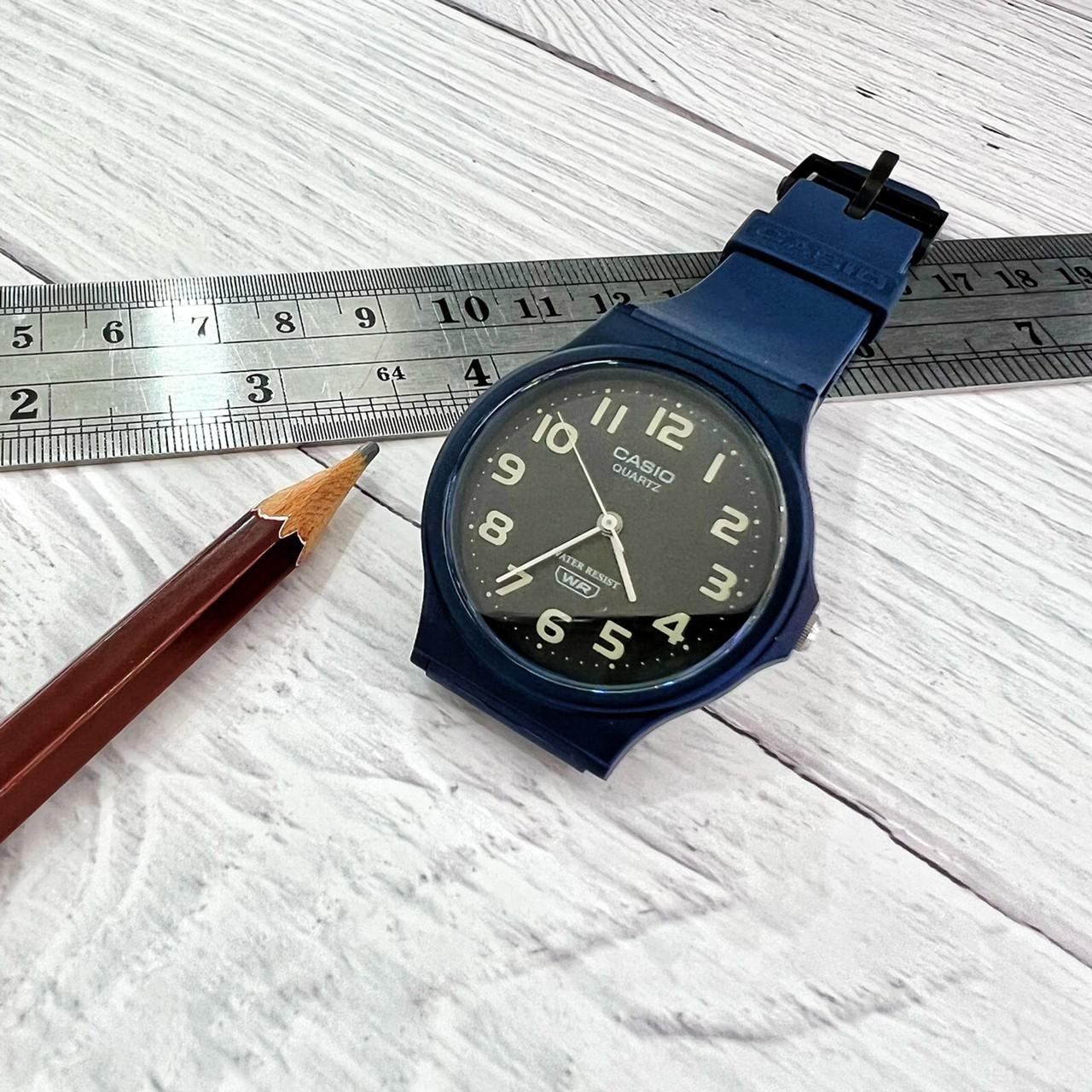 【CASIO 卡西歐】大地霧色指針錶 MQ-24UC-2B 現代鐘錶