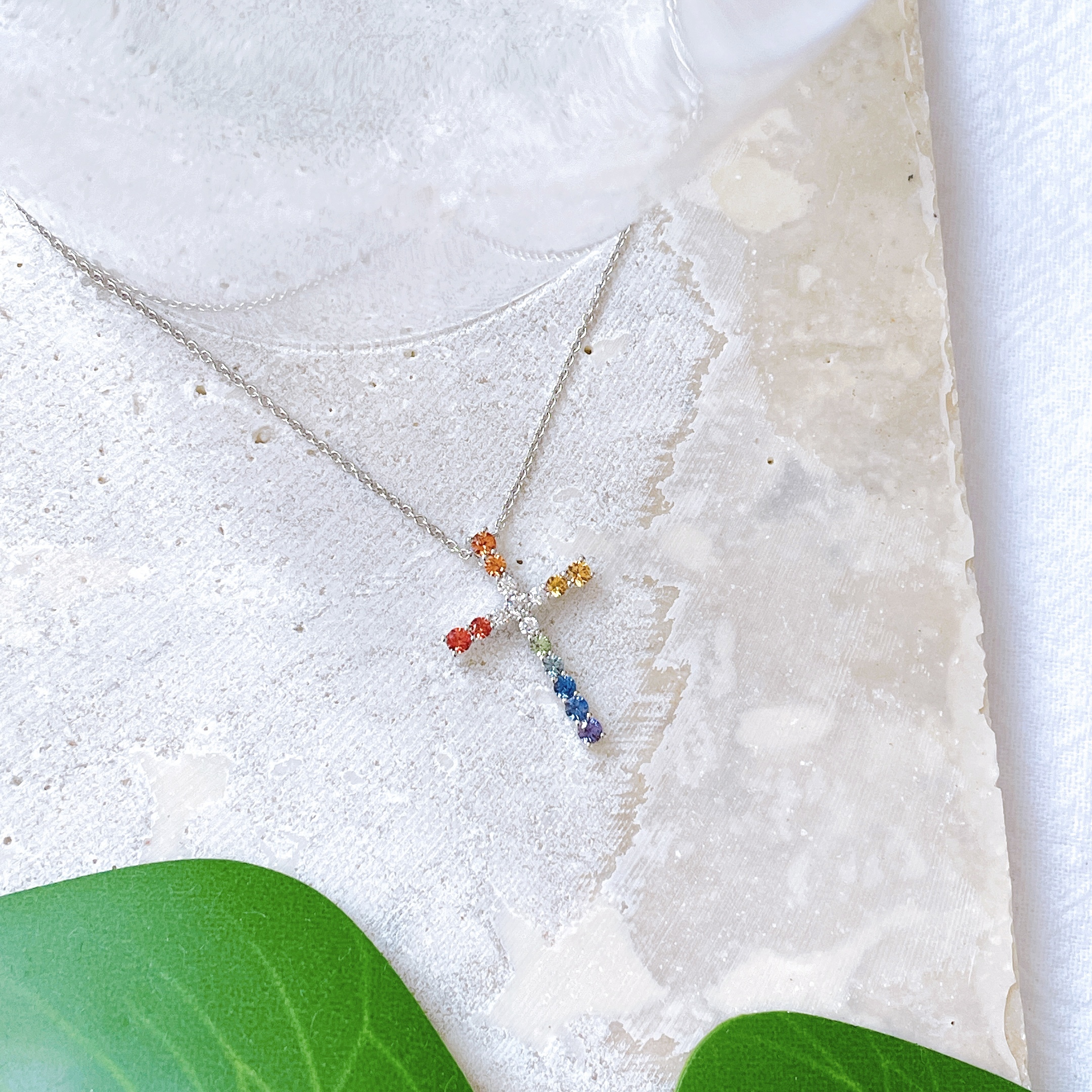 18K金彩虹藍寶石鑽石套鍊-十字架A