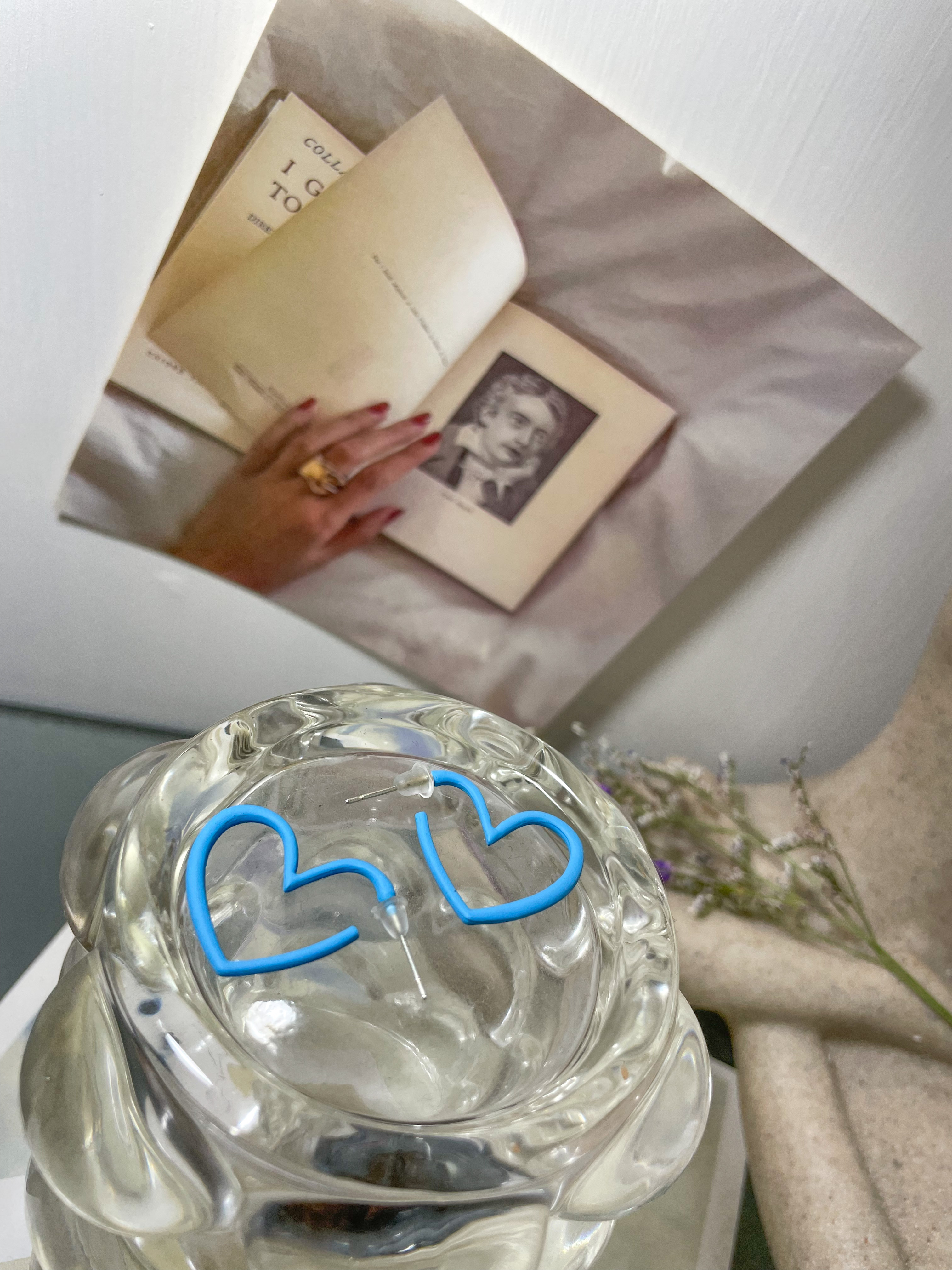 簡約縷空💙愛心耳環