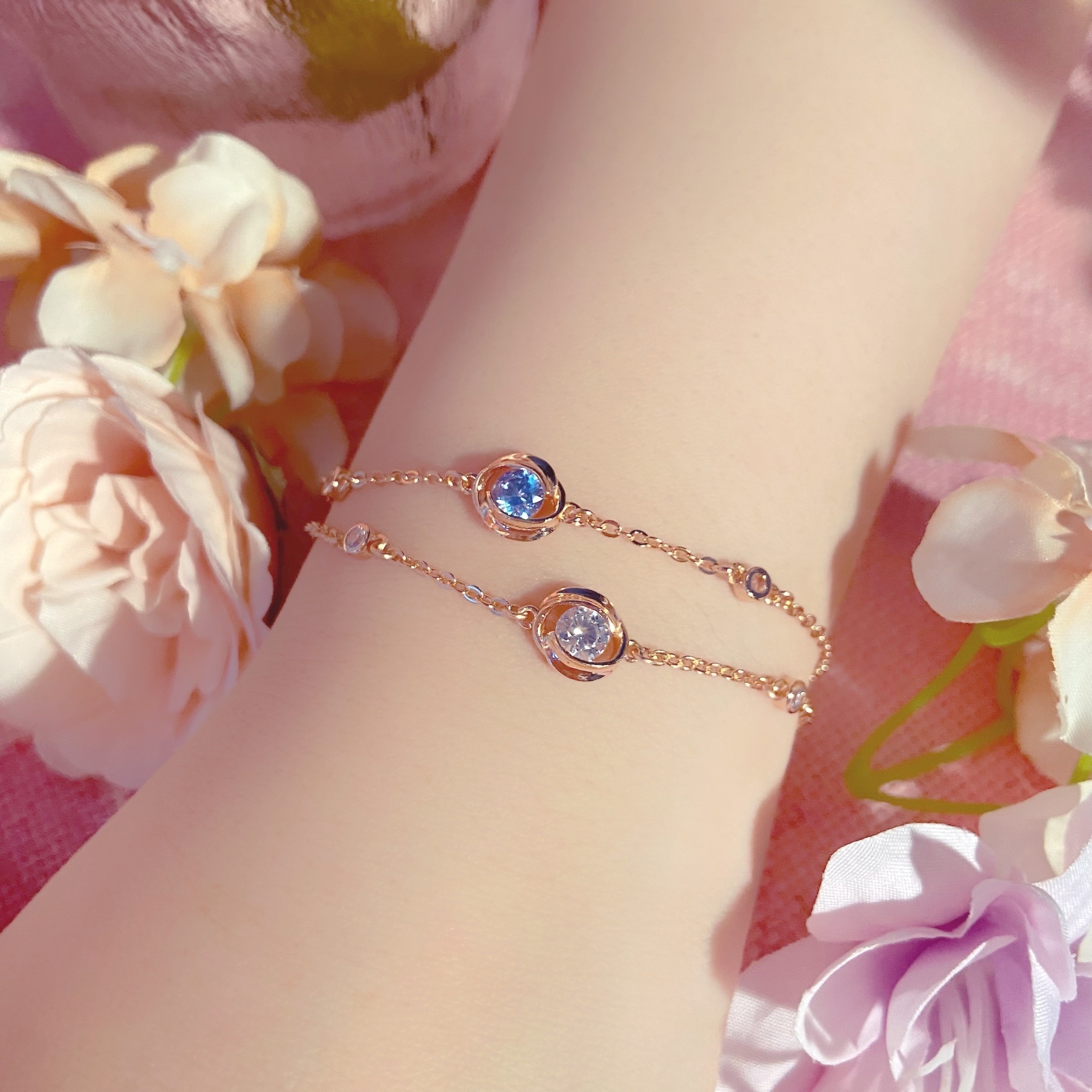 | 925純銀・厚鍍白金・ 厚鍍玫瑰金 | 玫瑰小花蕊手鏈 (銀 / 玫瑰金) | BR0692 |