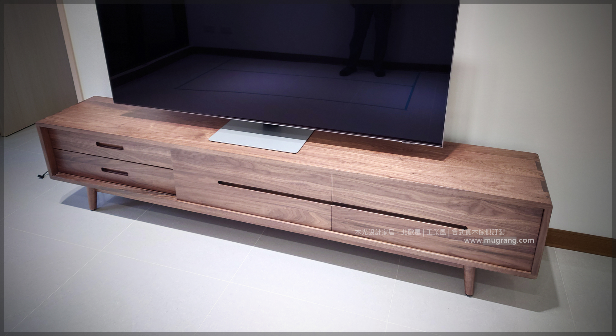 胡桃木簡約滑門電視櫃|可訂製