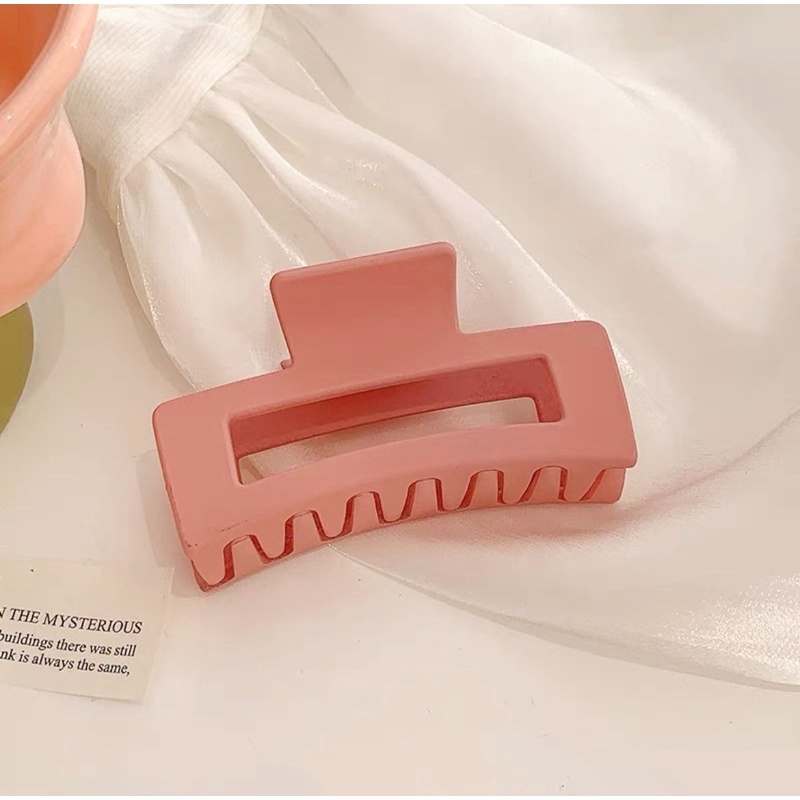 韓國方型霧面鯊魚夾抓夾。七色