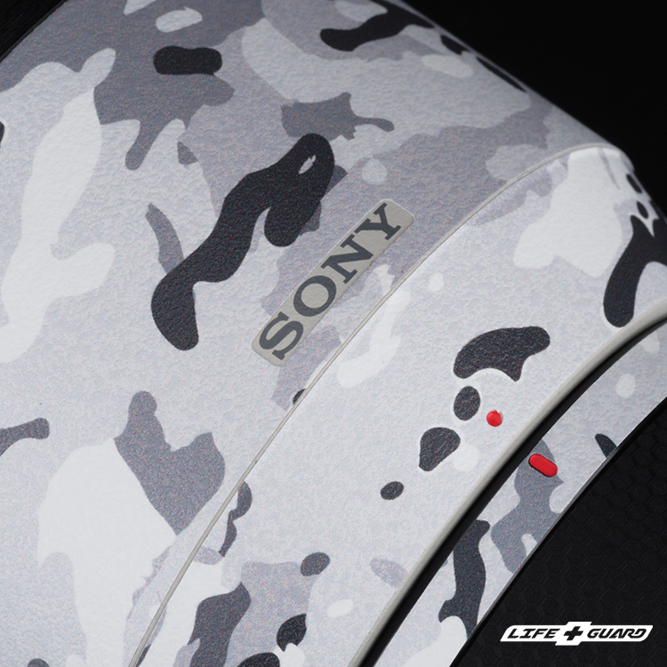 LIFE+GUARD SONY FE 70-200mm F4 G OSS  (一代) 貼膜遮光罩展示圖，LIFE+GUARD 雪地迷彩風格設計