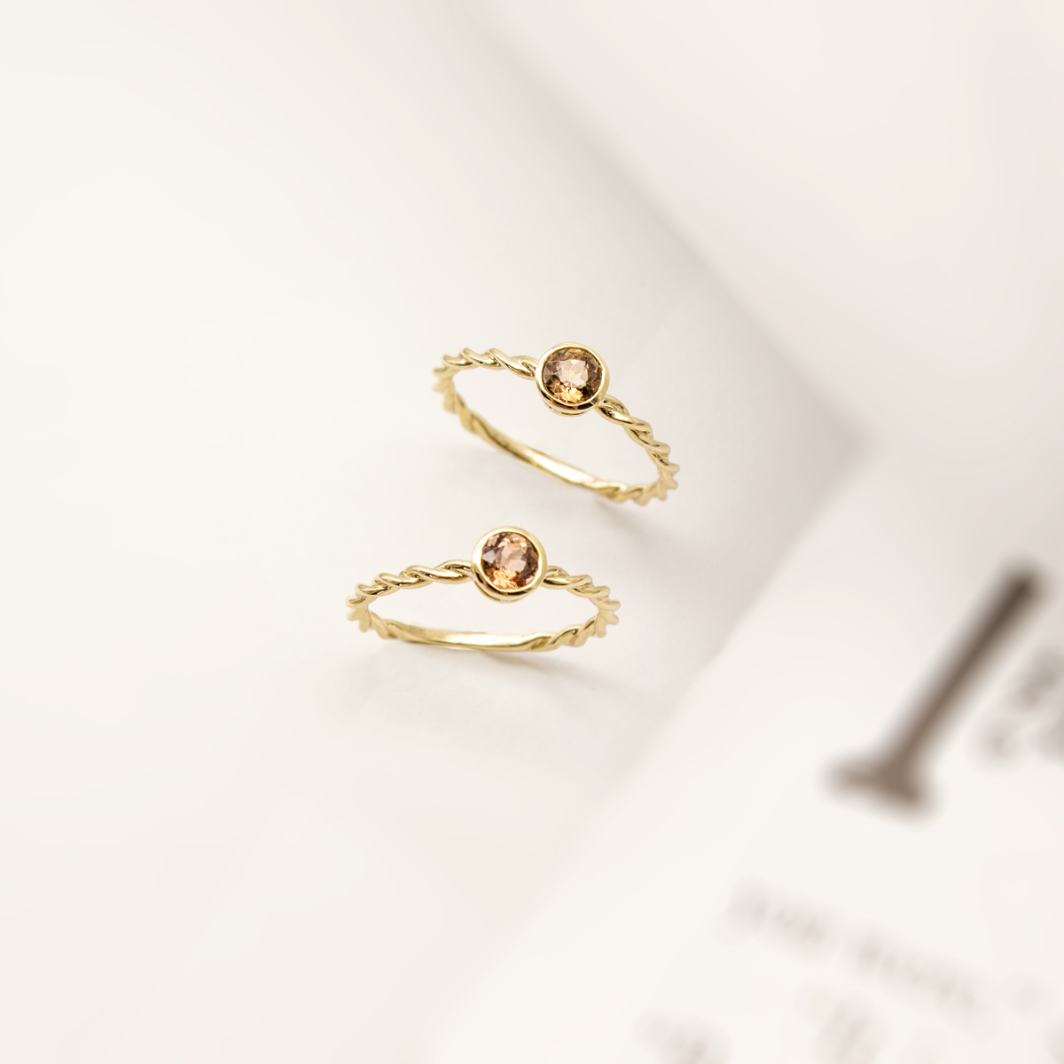 【現貨】正圓碧璽戒指 (琥珀色)