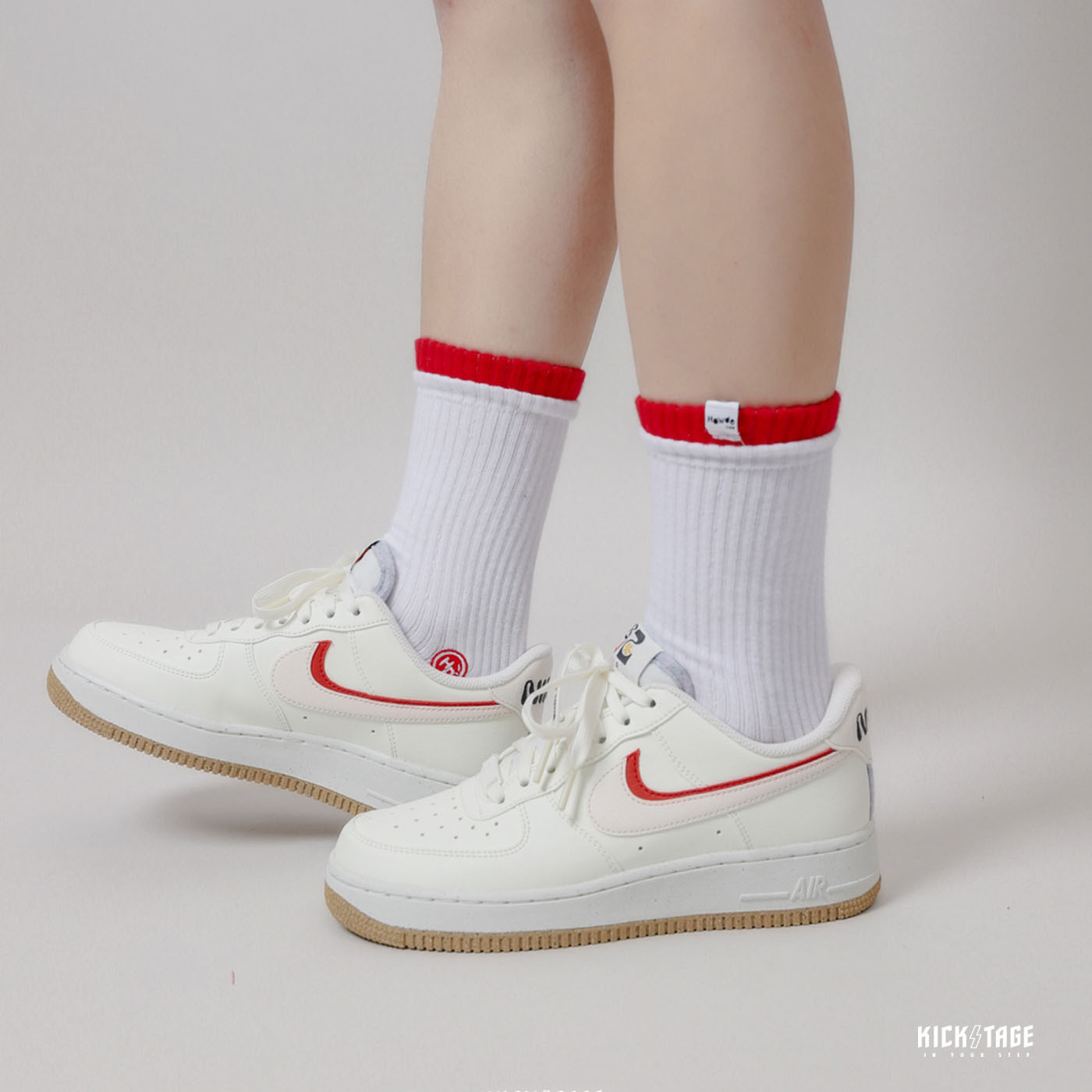 女鞋NIKE AIR FORCE 1 07 LX 燕麥紅勾雙勾影子焦糖底復古環保材質AF1【DX