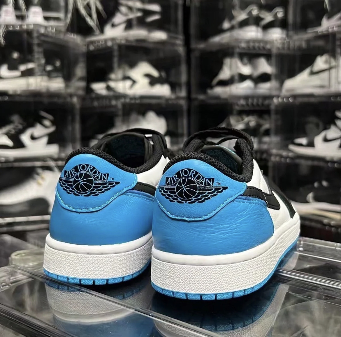 AIR JORDAN 1 LOW UNC 北卡藍