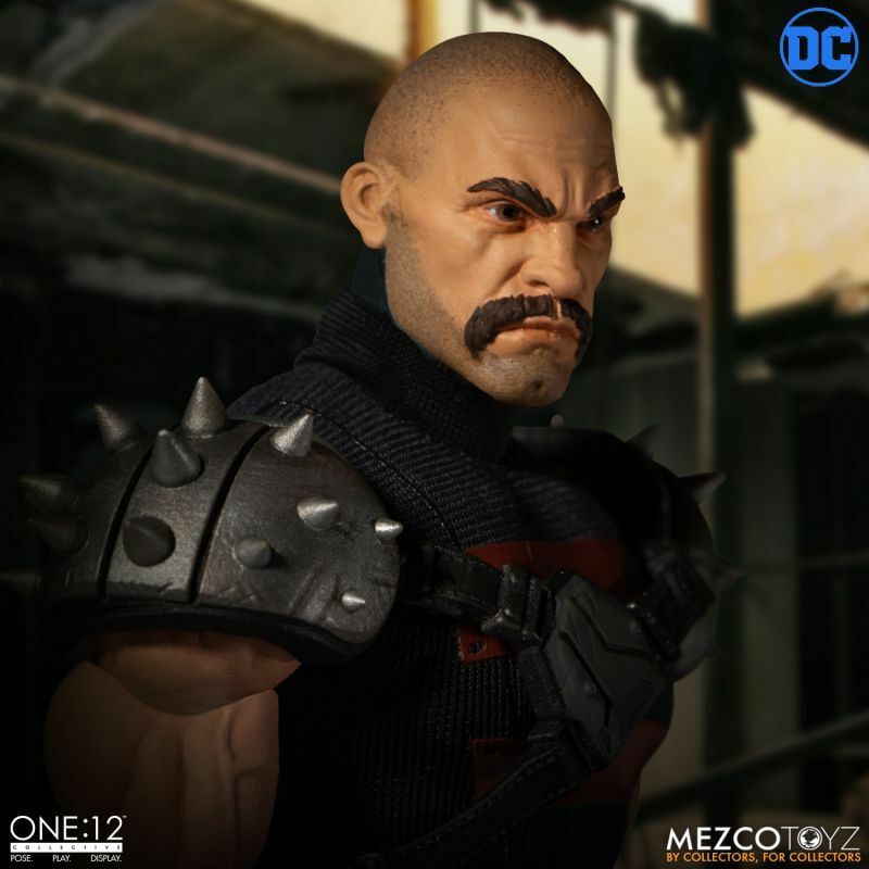 Mezco ONE:12 COLLECTIVE KGBeast