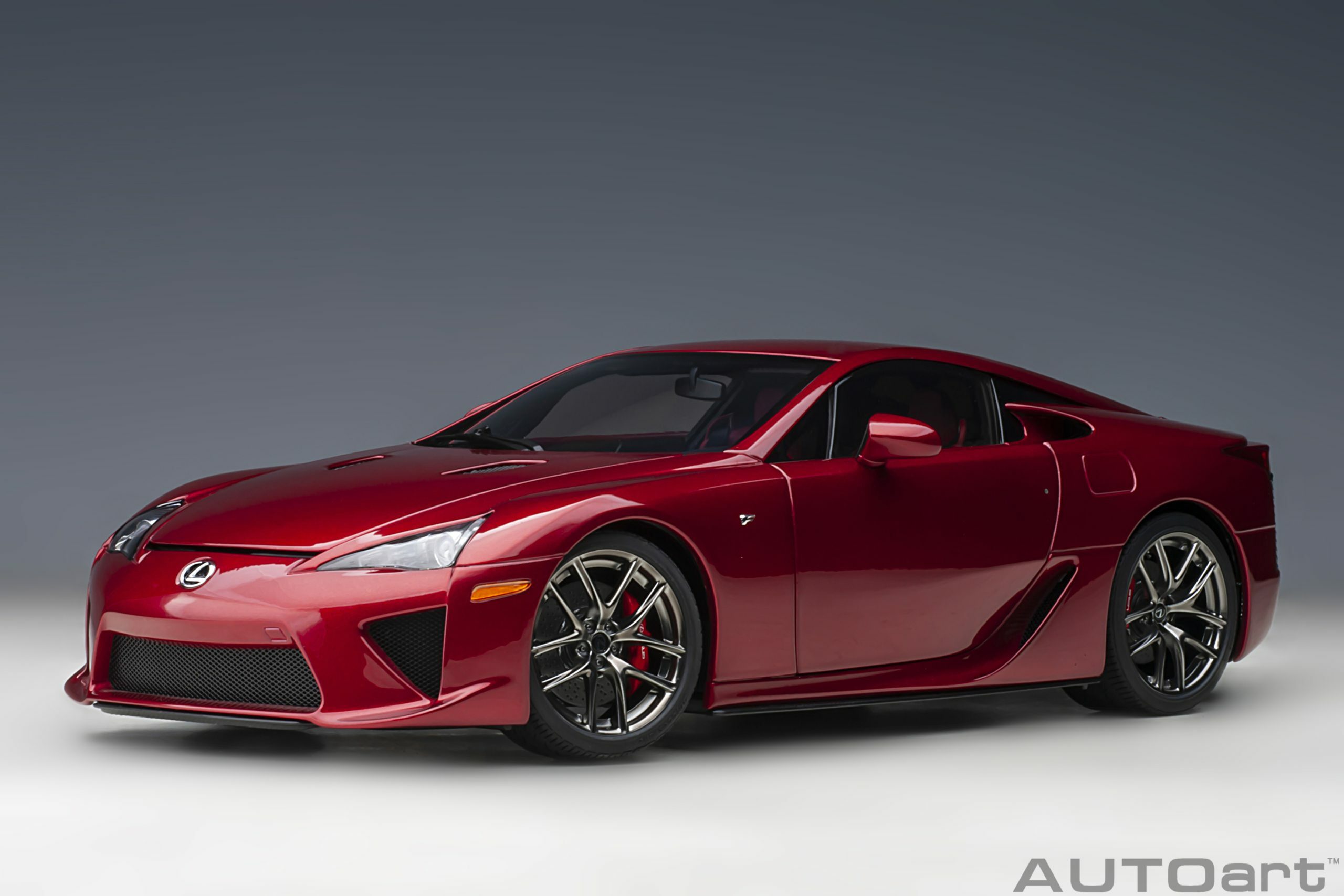 1/18 AUTOART Lexus LFA (Pearl Red) (78853)
