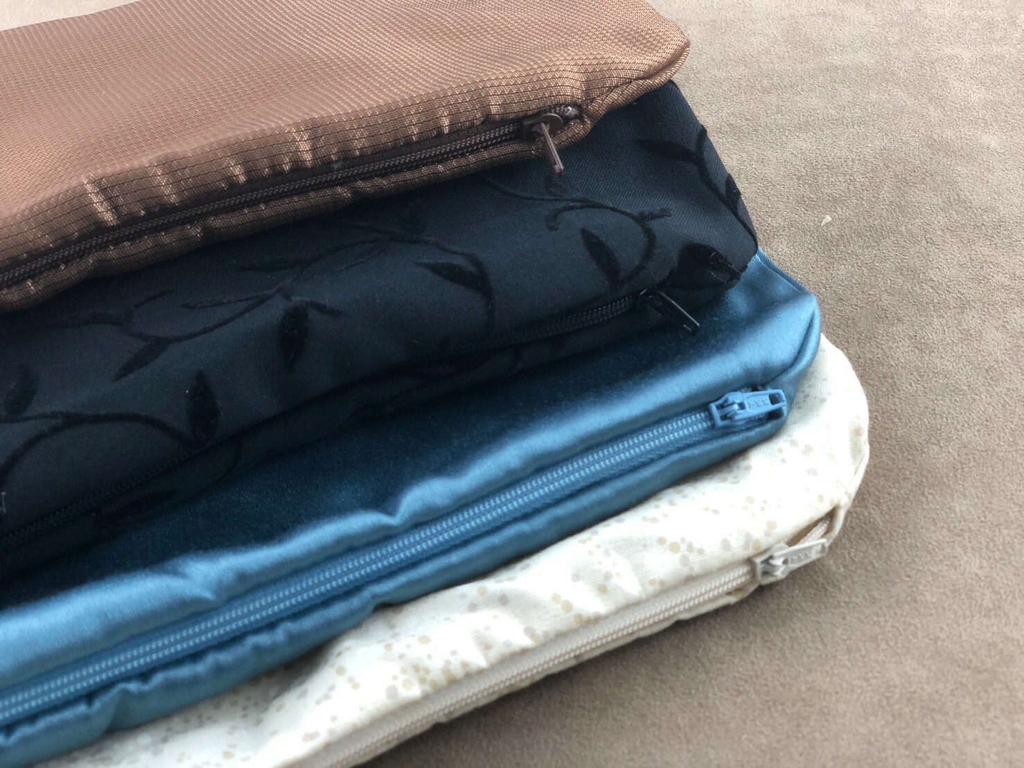 手工抱枕套/特殊L型拉鍊設計/4色