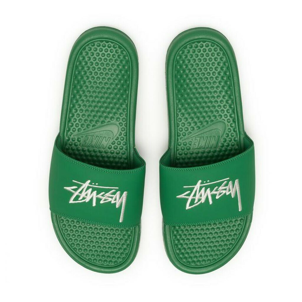 Stussy x Nike Benassi 拖鞋電繡綠色