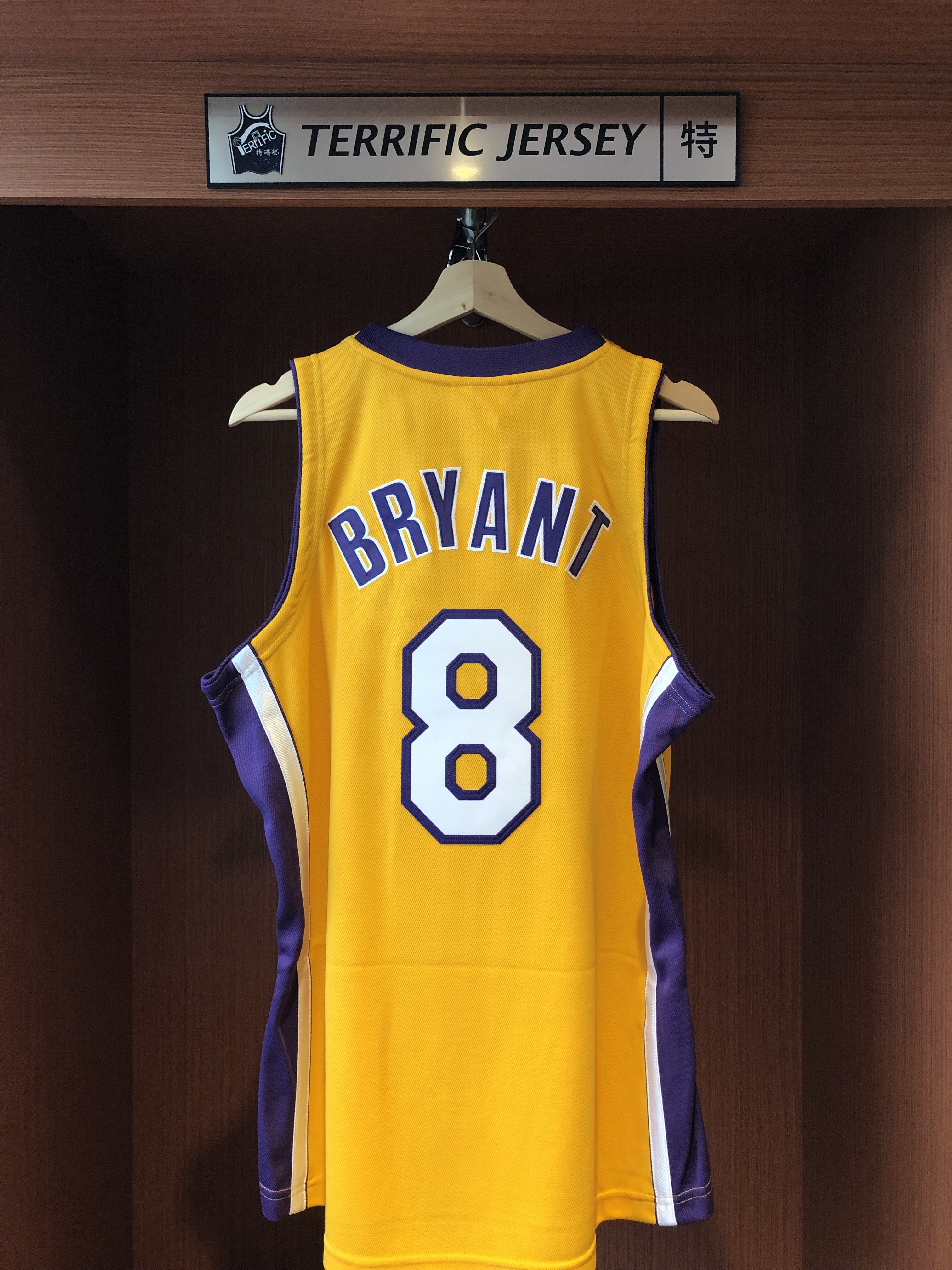 NBA球衣 Kobe Bryant 洛杉磯湖人 99-00 黃 冠軍章 黑絲帶 M&N Authentic 球員版 電繡 全新