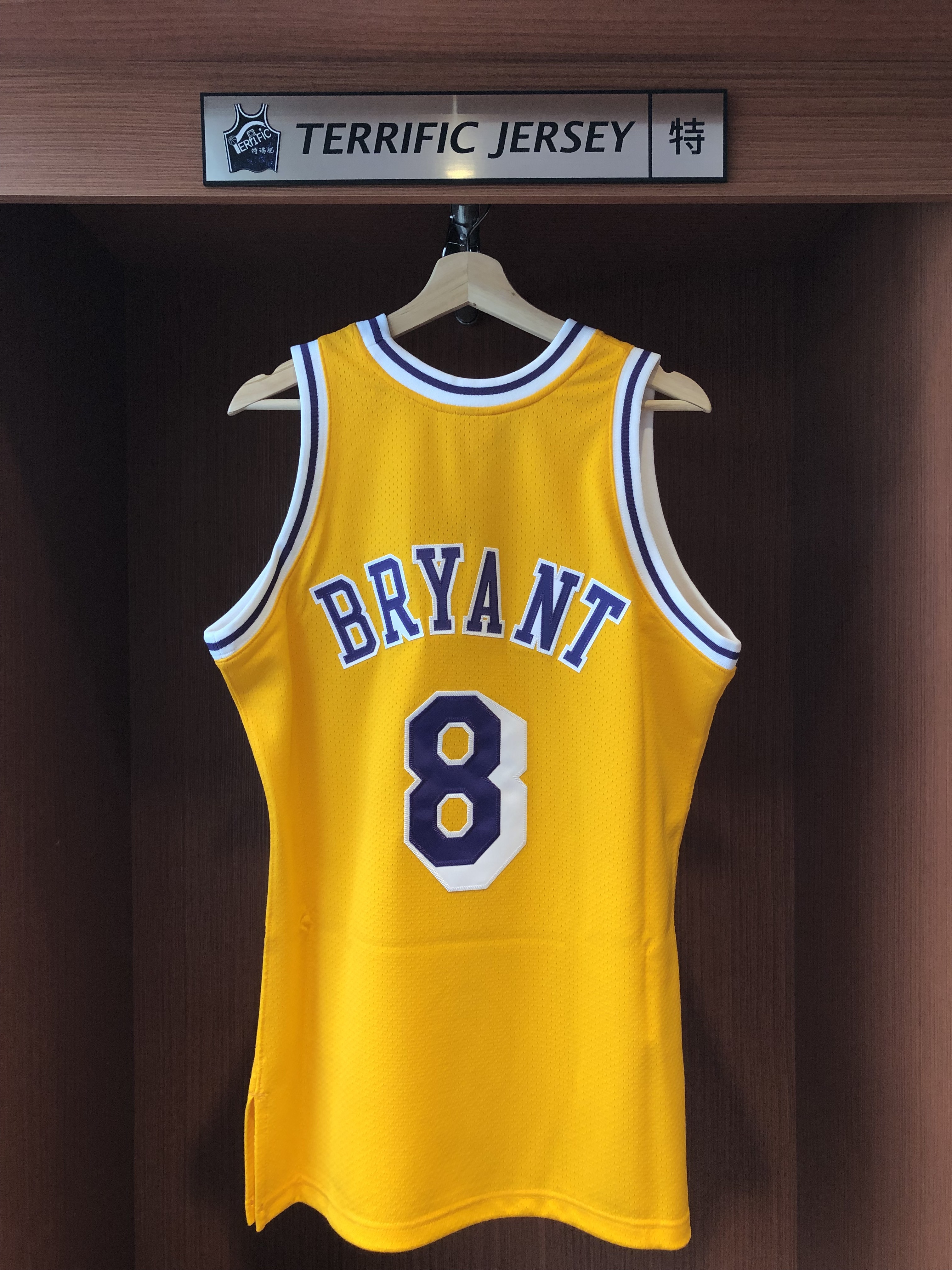 NBA球衣 Kobe Bryant 洛杉磯湖人 96-97黃 新人黃 M&N Authentic 球員版 電繡 全新