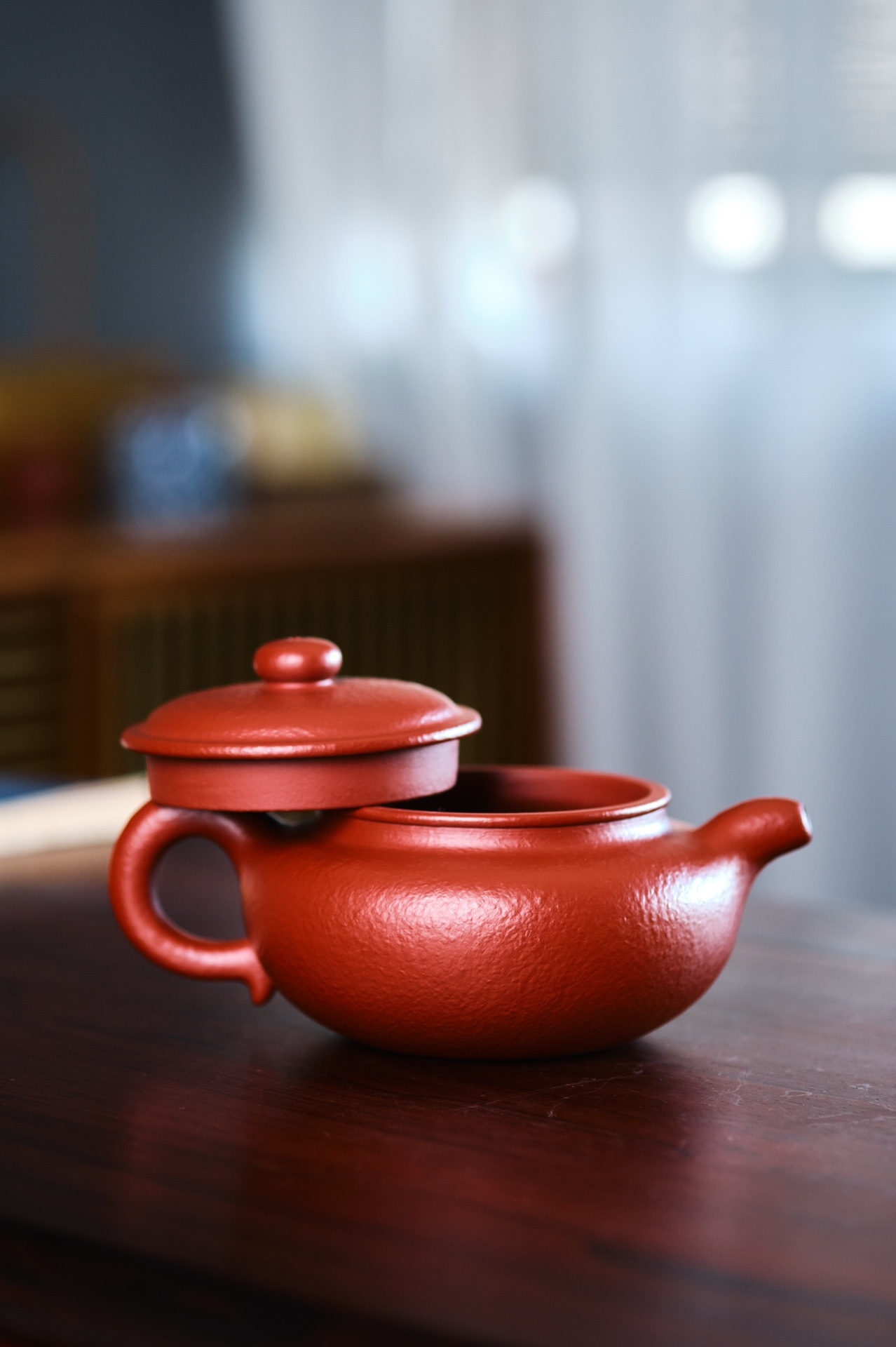 【仿古】--圓潤的的子與壺身一致，應和之下韻味十足。