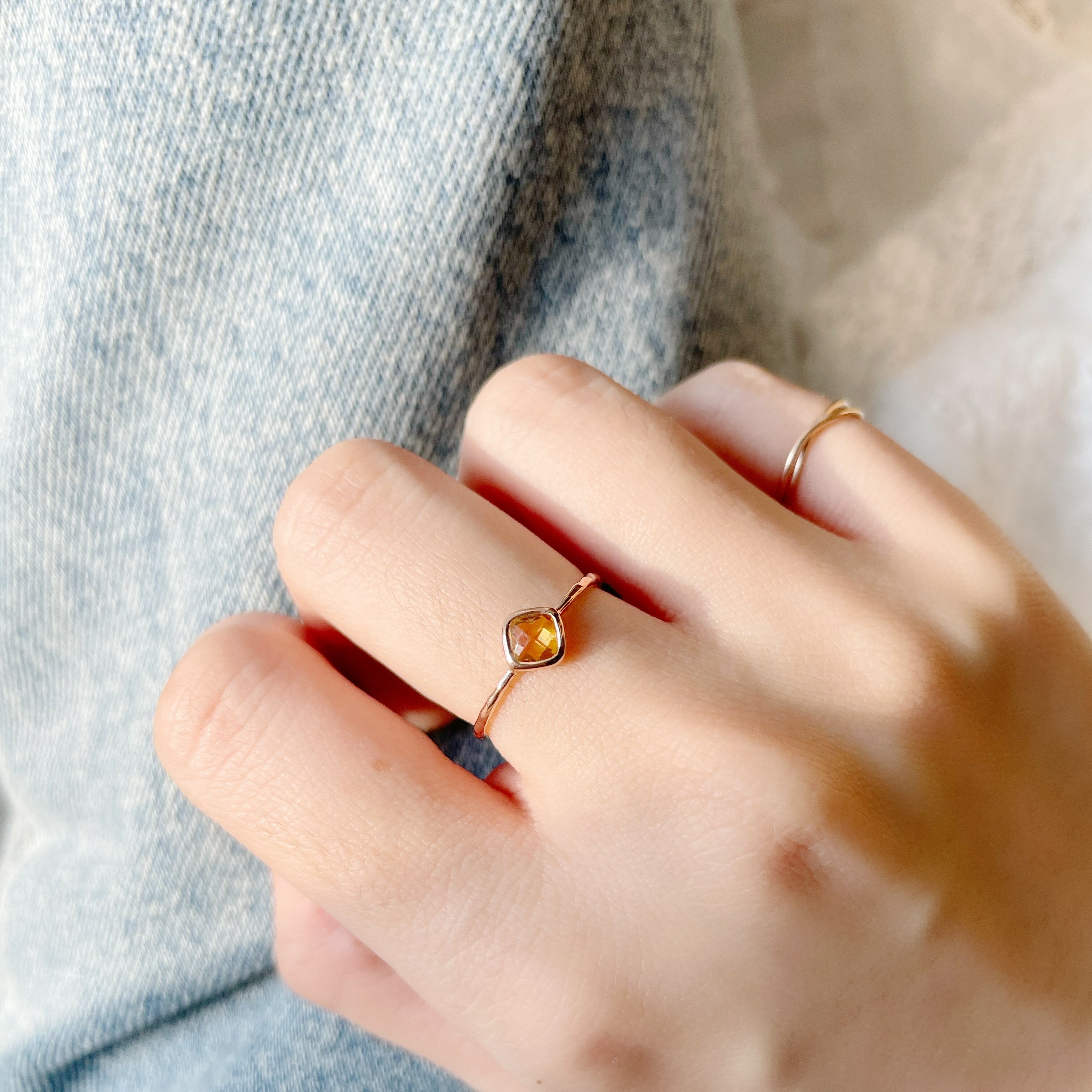 Bazel菱形黃水晶戒指