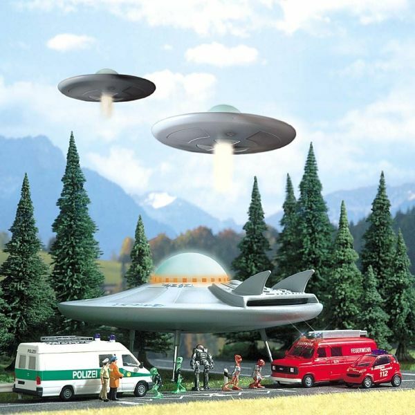 Busch 1010 HO scale  UFO (unidentified flying object)