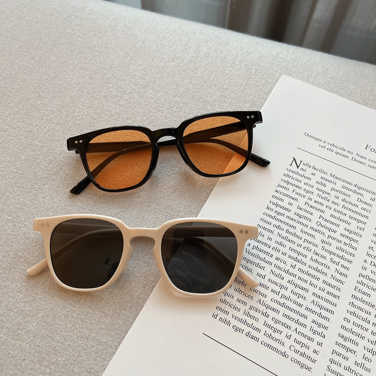 S010302復古雙點膠框墨鏡/二色