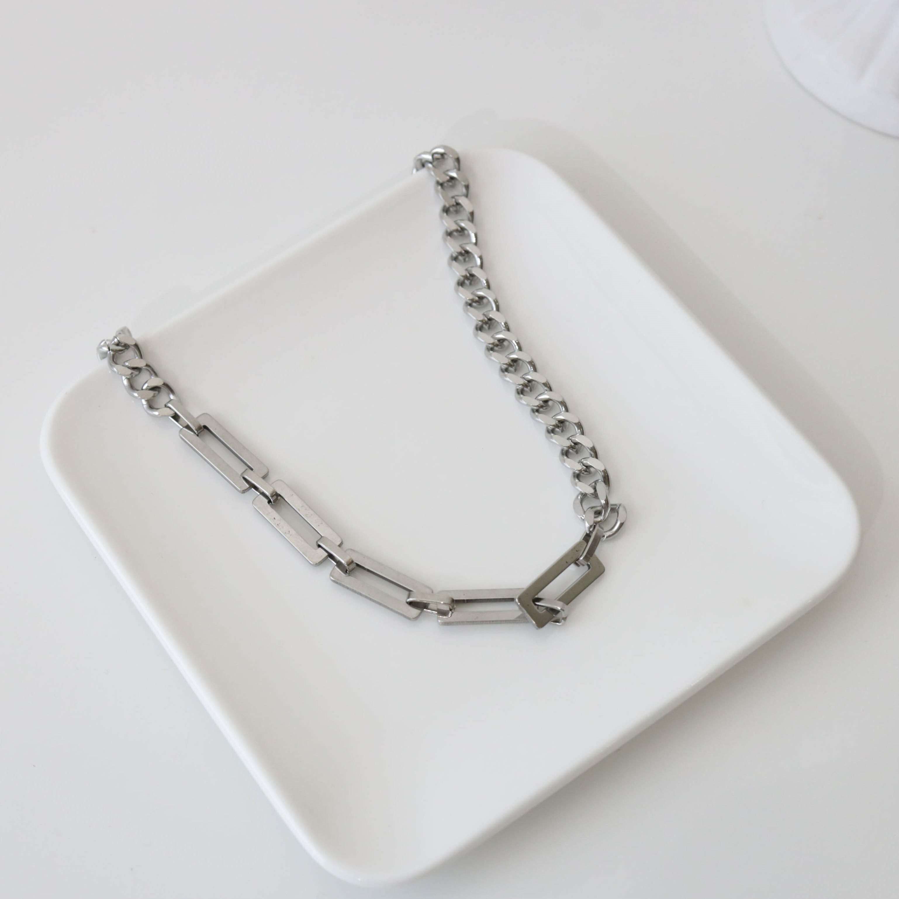 不怕水簍空長方形串鎖鏈項鍊