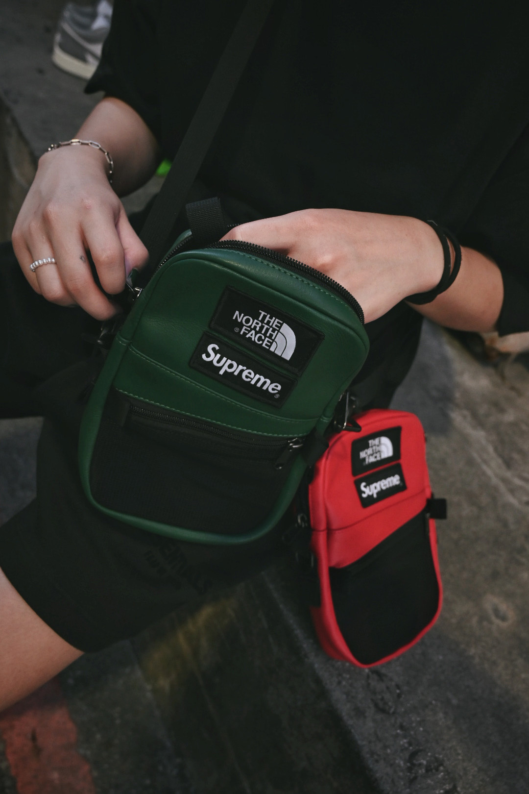 台北店限量專區㊙SUPREME FW18 x The North Face Leather Shoulder