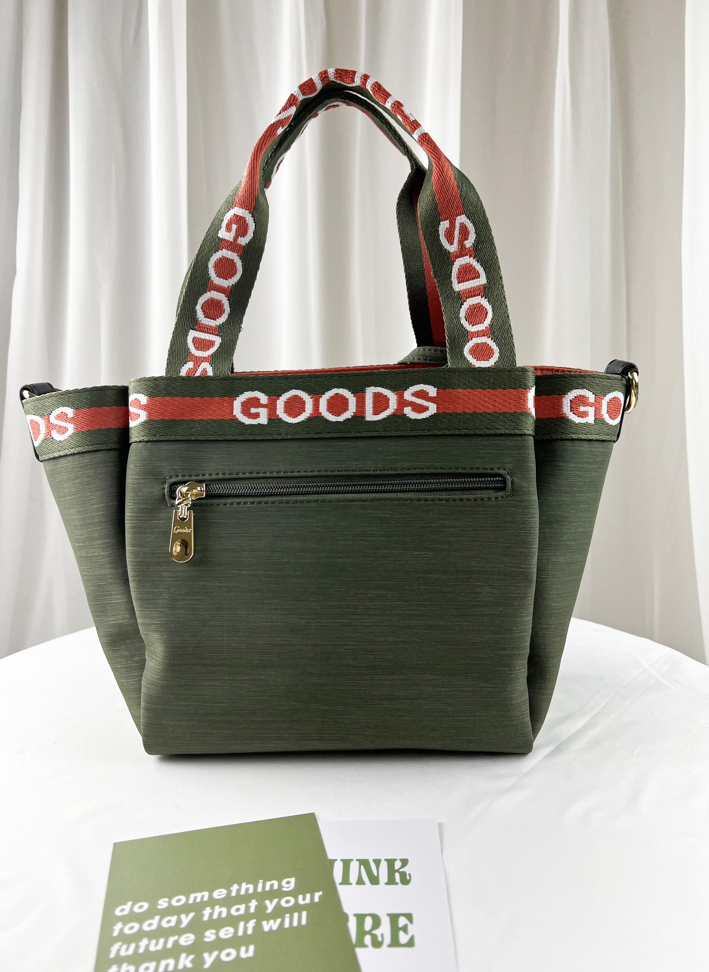 GOODS 橘綠拼色 防潑水手提包 / 側背包  附酒精保護套+酒精瓶  #2817