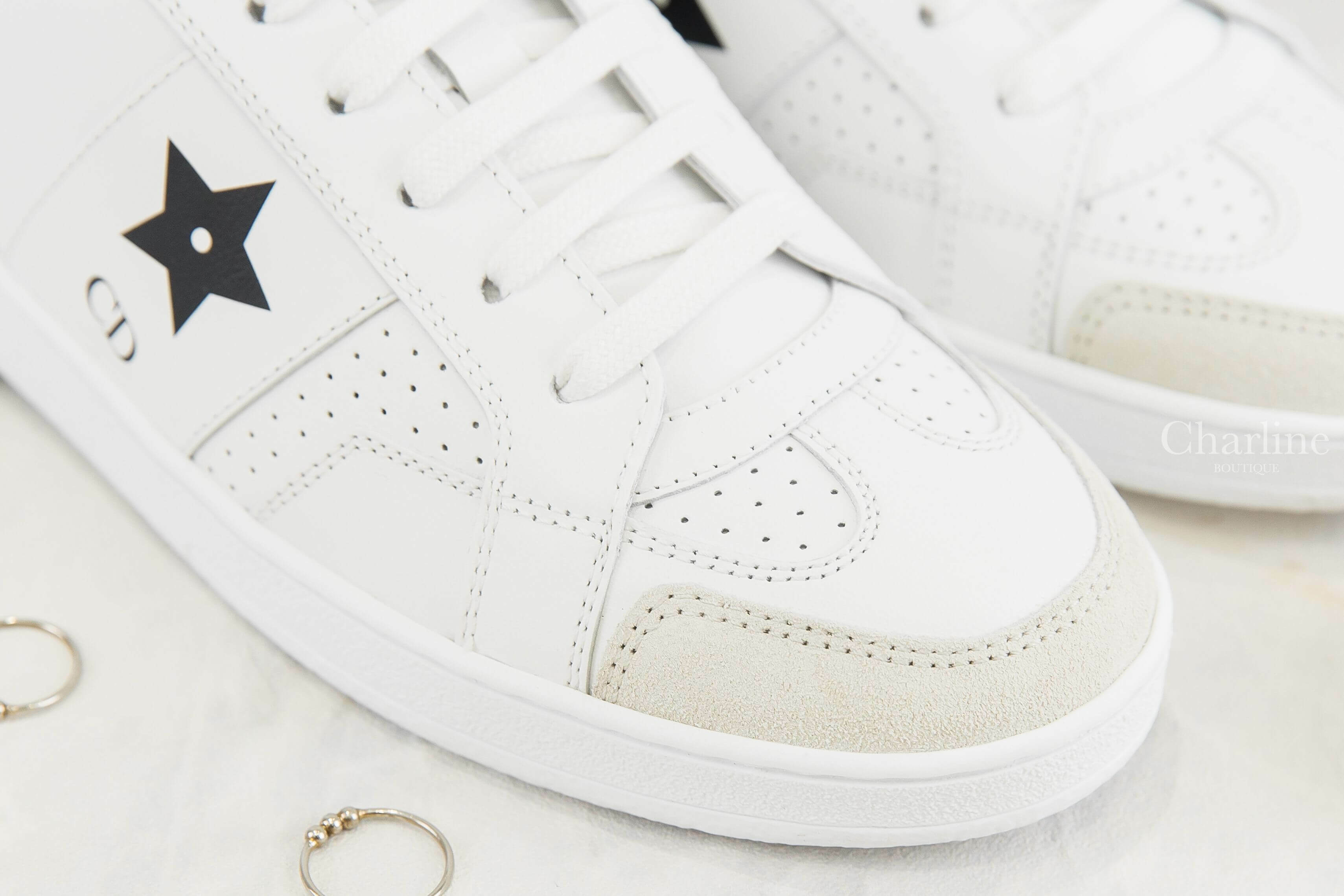 Dior Dior Star Sneaker 白色黑字側邊黑星星小牛皮拼麂皮運動鞋
