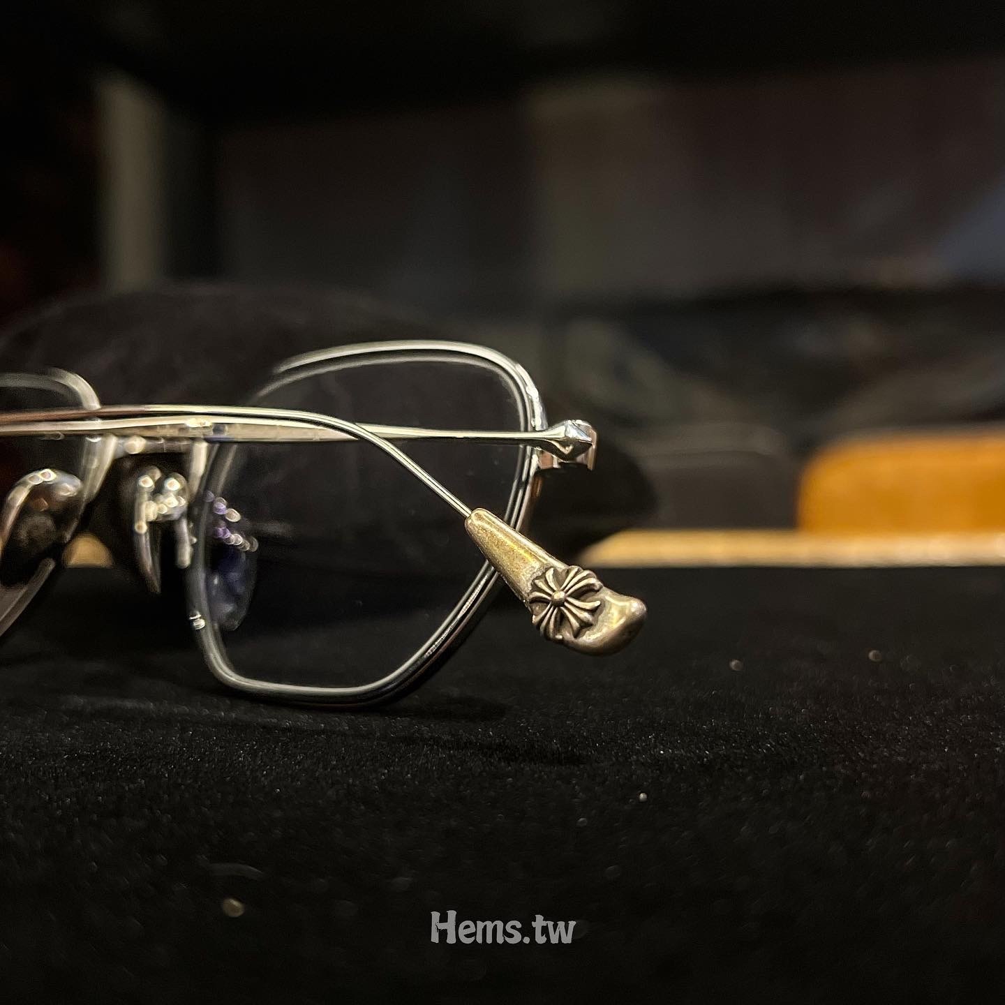 BONE PRONE I 克羅心眼鏡Chrome Hearts