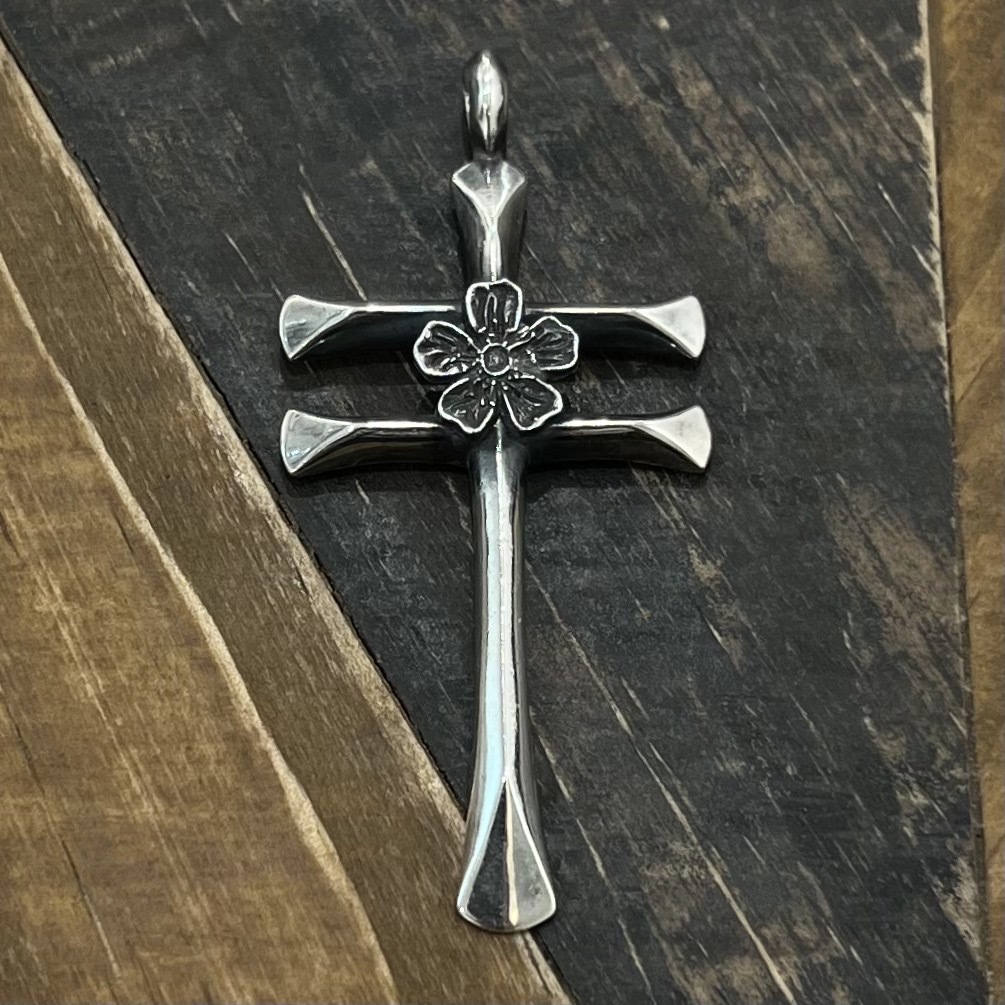 台灣限定 點銀梅花蜻蜓十字架